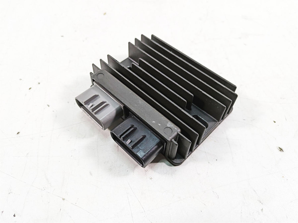 2018 Kawasaki ZX1002 Ninja H2 SX Rectifier Voltage Regulator SH866BA 21066-0745 {{ shop.shopifyCountryName }} - Mototech271
