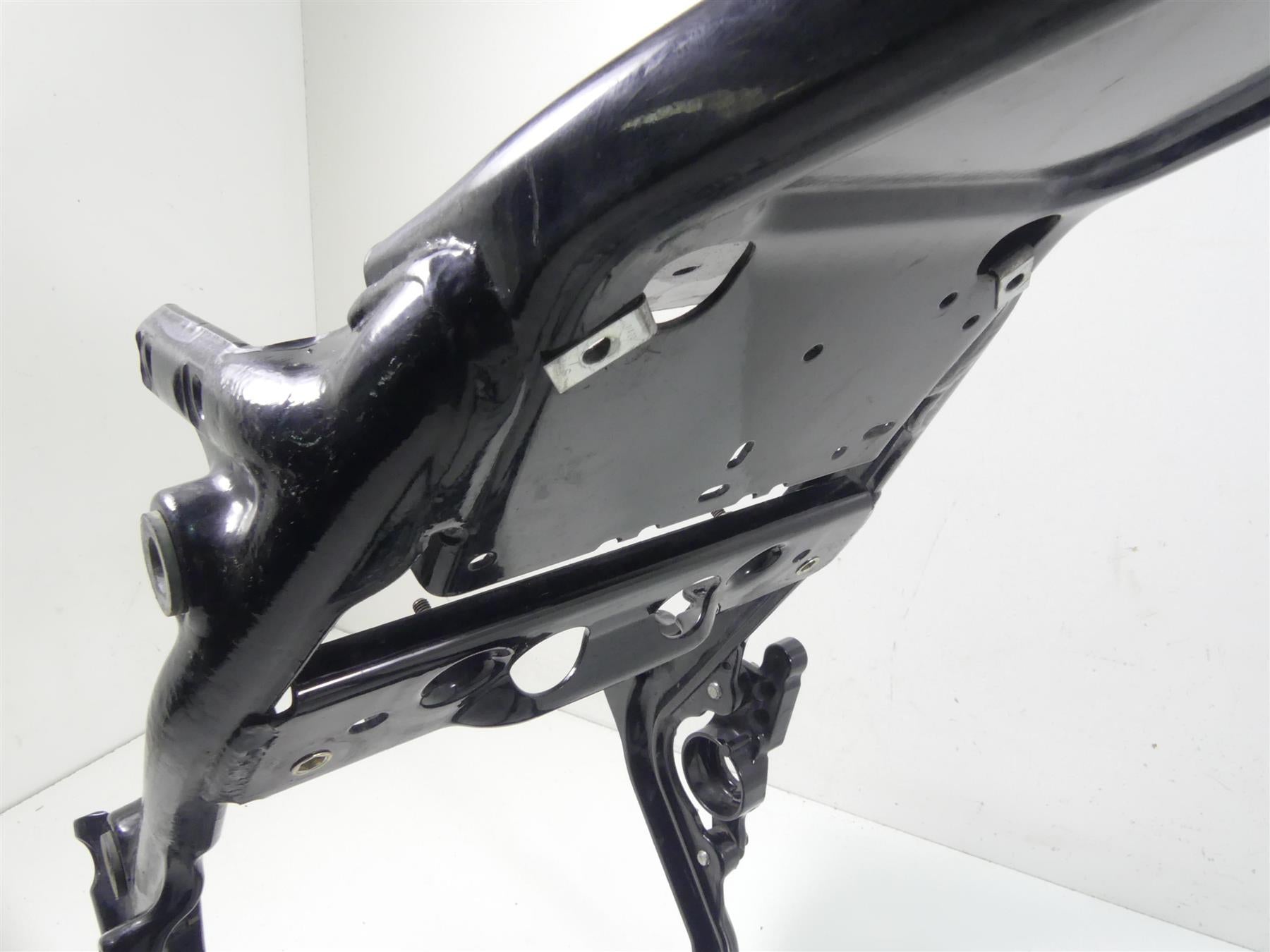 2012 Harley Touring FLHTK Electra Glide Straight Main Frame Chassis With Texas Salvage Title 47900-11BHP {{ shop.shopifyCountryName }} - Mototech271