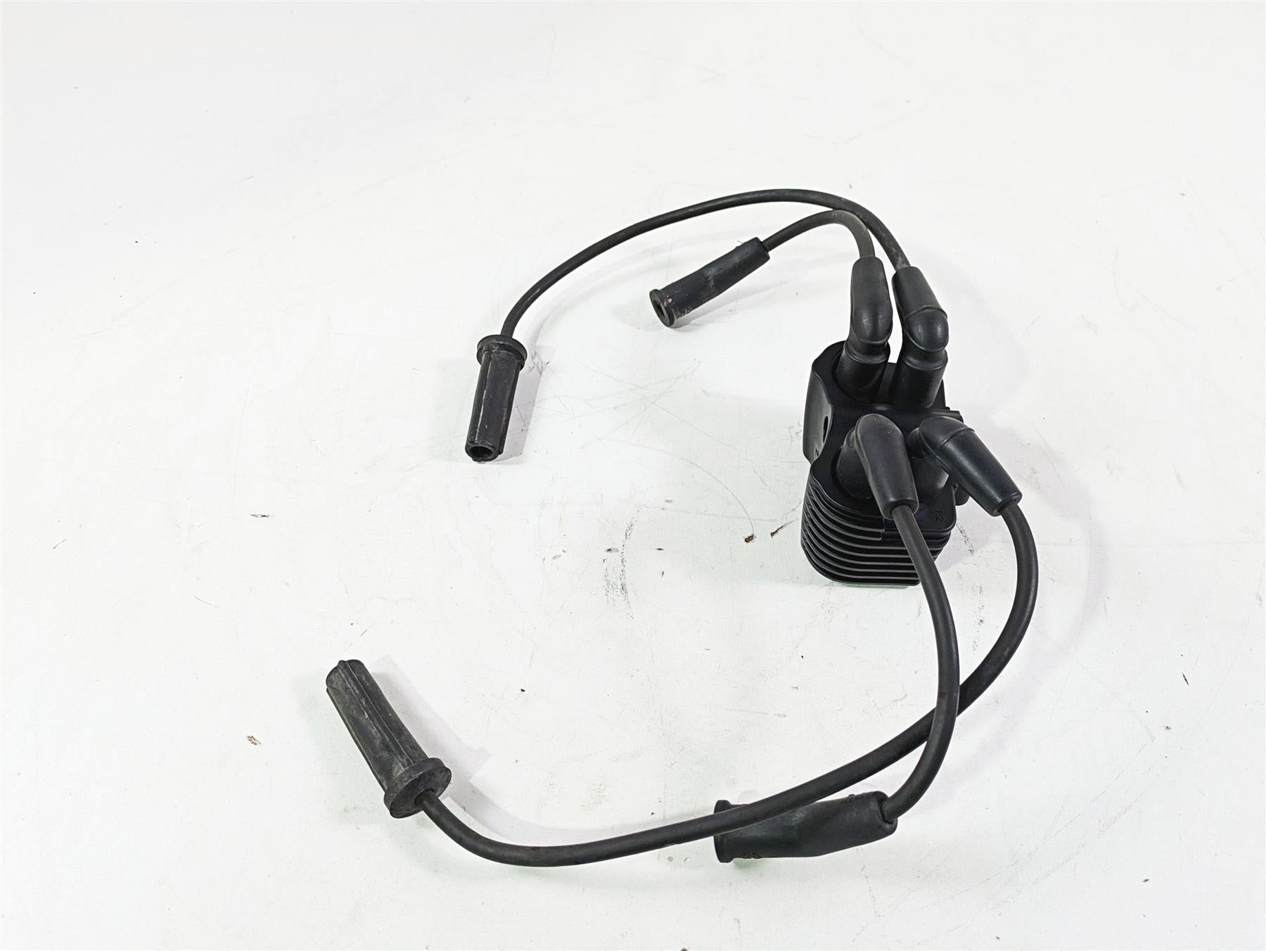 2018 Harley FXBR Softail Breakout Ignition Coil Wires Plugs Set 31600067 {{ shop.shopifyCountryName }} - Mototech271