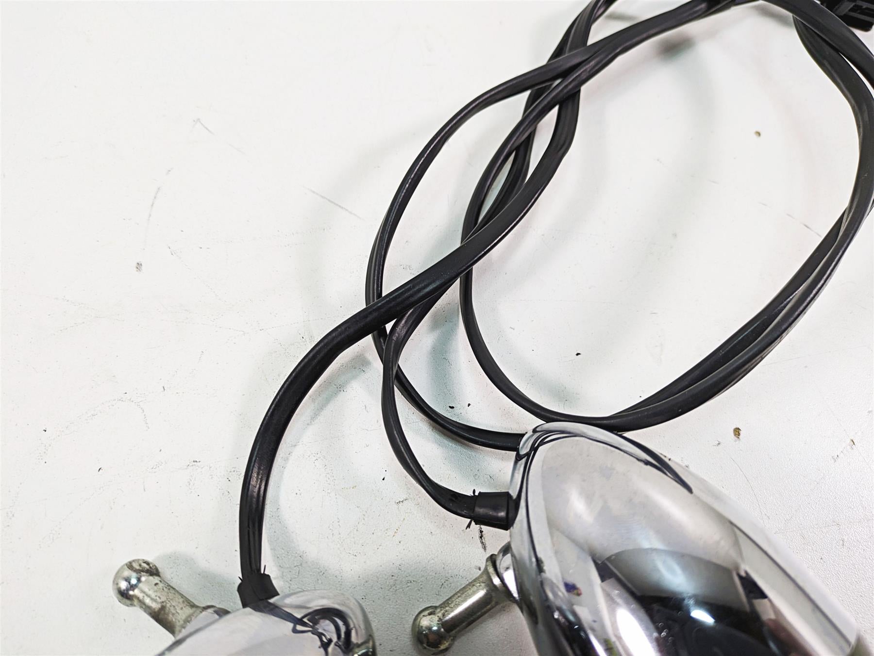 2006 Harley Sportster XL1200 Front Smoked Turn Signal Blinker Set 68972-00 {{ shop.shopifyCountryName }} - Mototech271