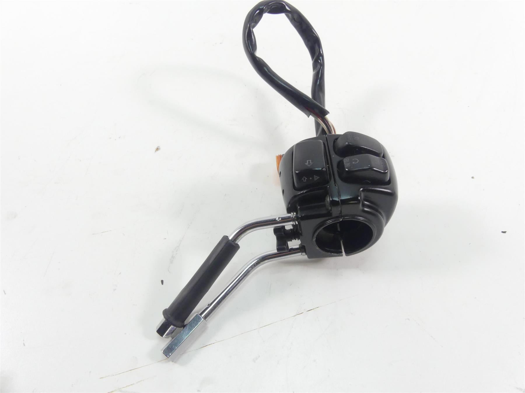 2003 Harley Sportster XL1200 C 100th Anniv Right Hand Control Switch 71684-06A {{ shop.shopifyCountryName }} - Mototech271