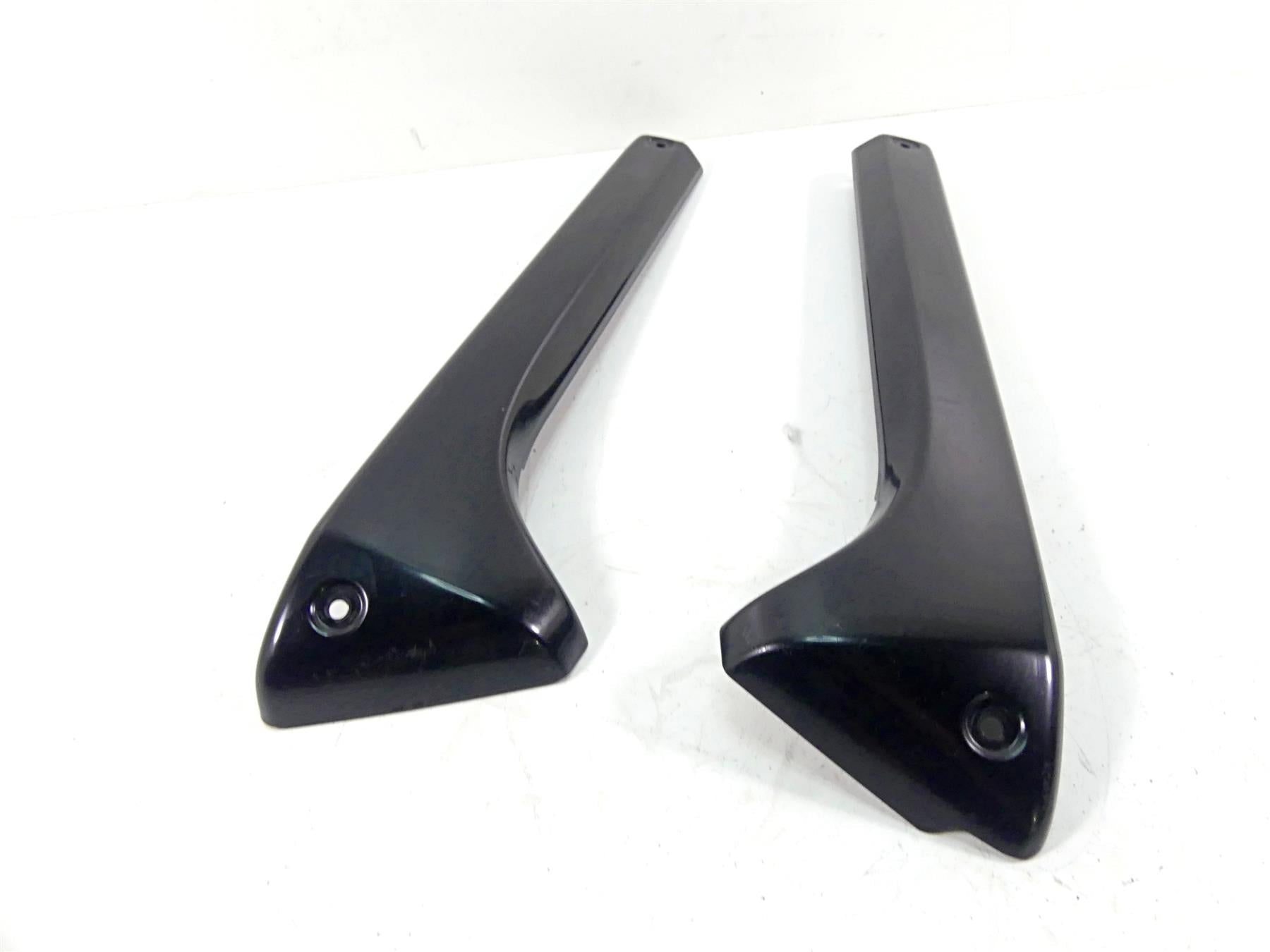 2007 Honda VTX1800 T2 Radiator Side Cover Fairing Set 19043-MCV-N10 {{ shop.shopifyCountryName }} - Mototech271