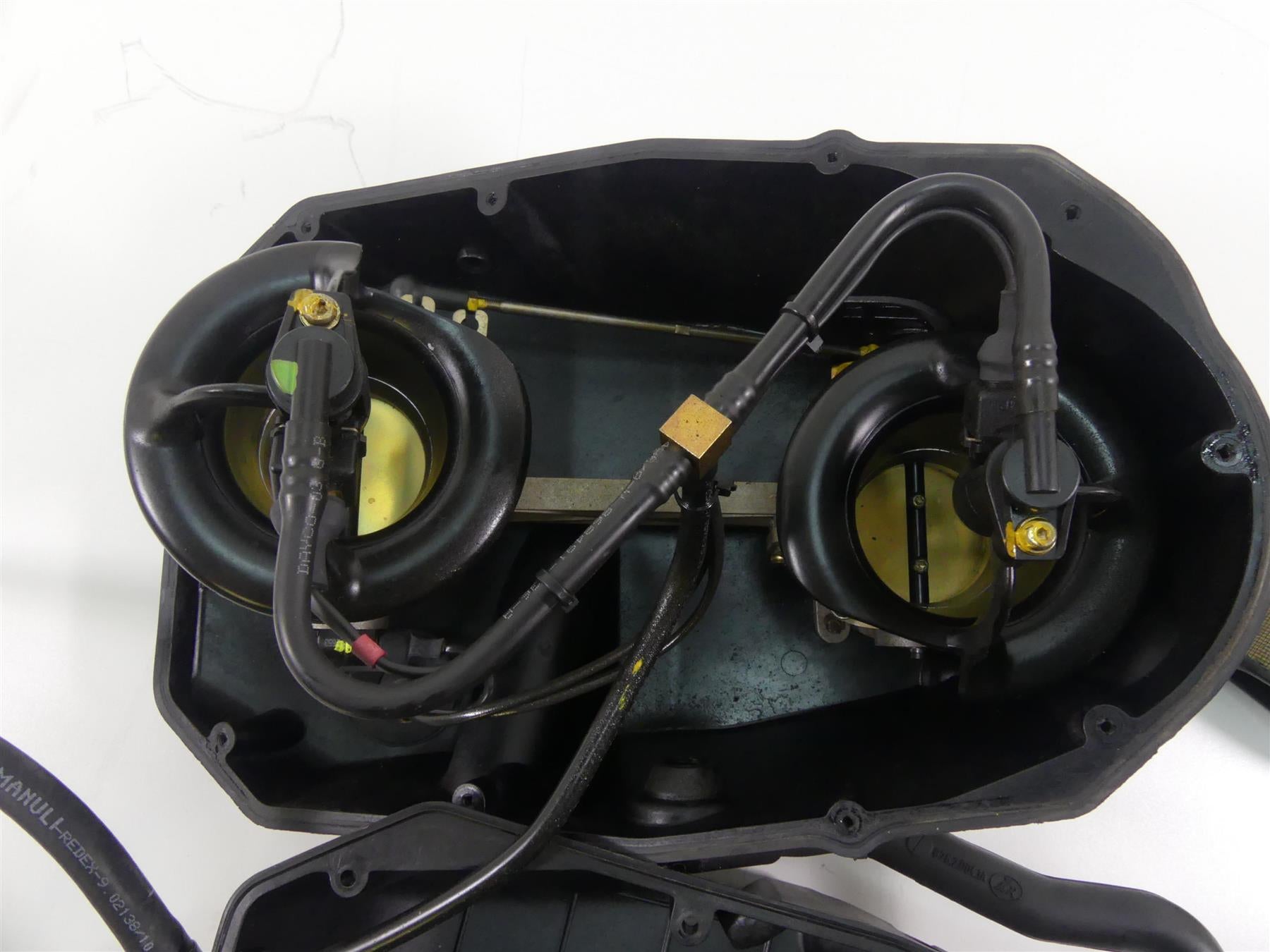 2004 Ducati 999 SBK Air Filter Breather Box Throttle Body Bodies Set 28240541A {{ shop.shopifyCountryName }} - Mototech271