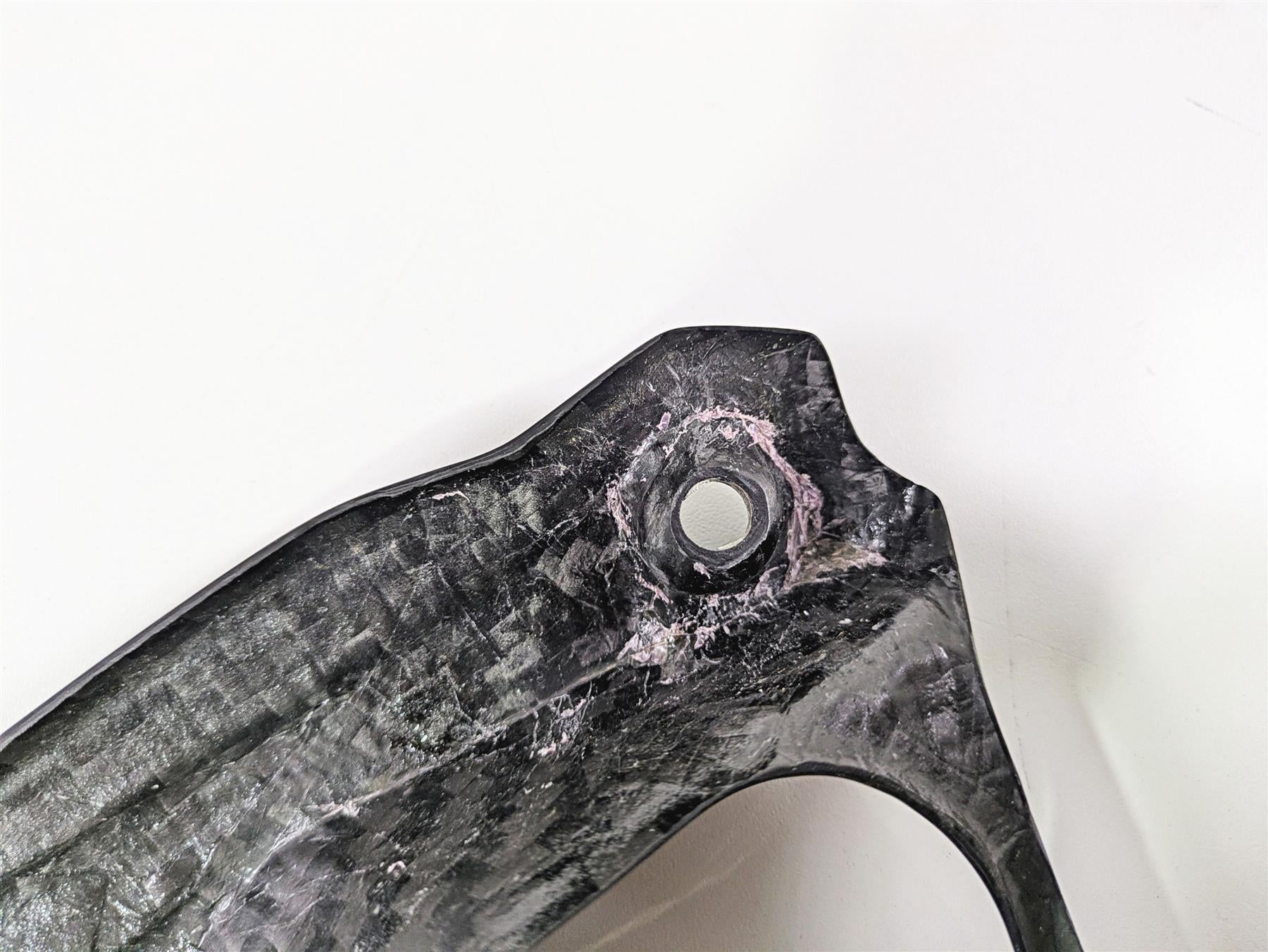 2010 Ducati Streetfighter 1098 S Z4 Fuel Tank Ignition Switch Cover Fiber {{ shop.shopifyCountryName }} - Mototech271