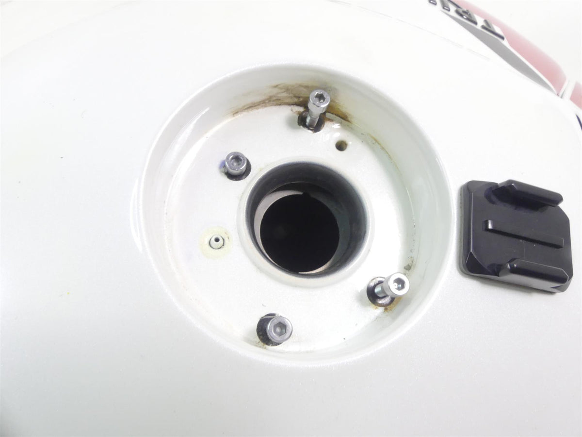 2020 Triumph Speed Triple RS 1050 Fuel Gas Petrol Tank & Cover -dents T2401393 {{ shop.shopifyCountryName }} - Mototech271