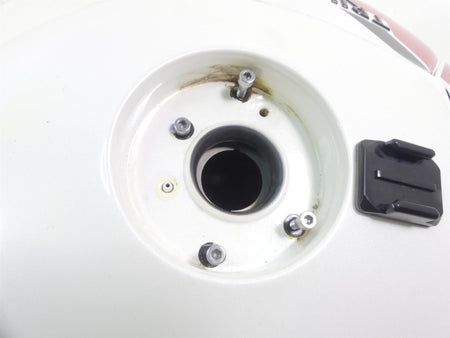 2020 Triumph Speed Triple RS 1050 Fuel Gas Petrol Tank & Cover -dents T2401393 {{ shop.shopifyCountryName }} - Mototech271