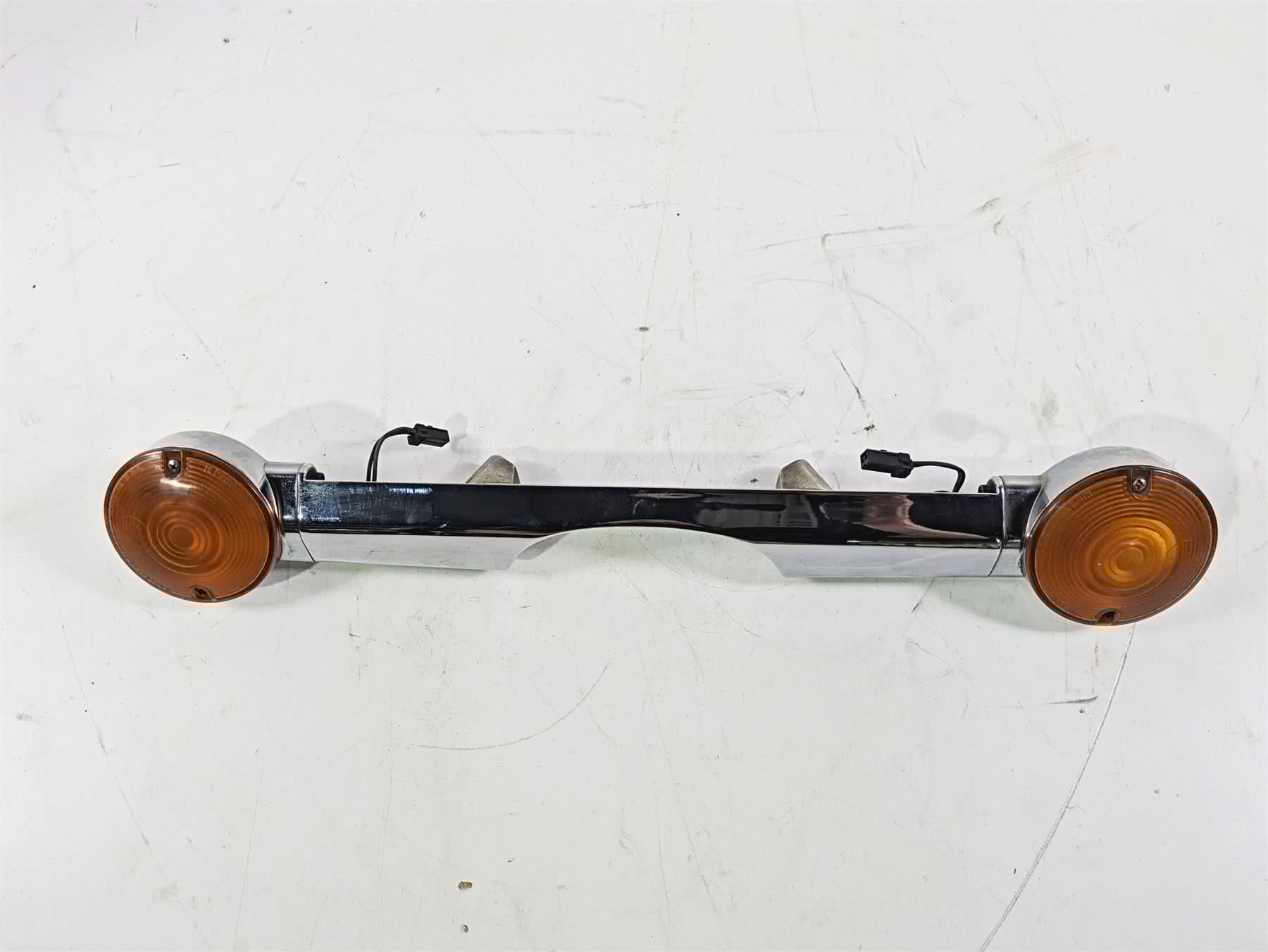 1996 Harley Touring FLHTCUI Electra Glide Rear Turn Signal Blinker Bar 68510-74B {{ shop.shopifyCountryName }} - Mototech271