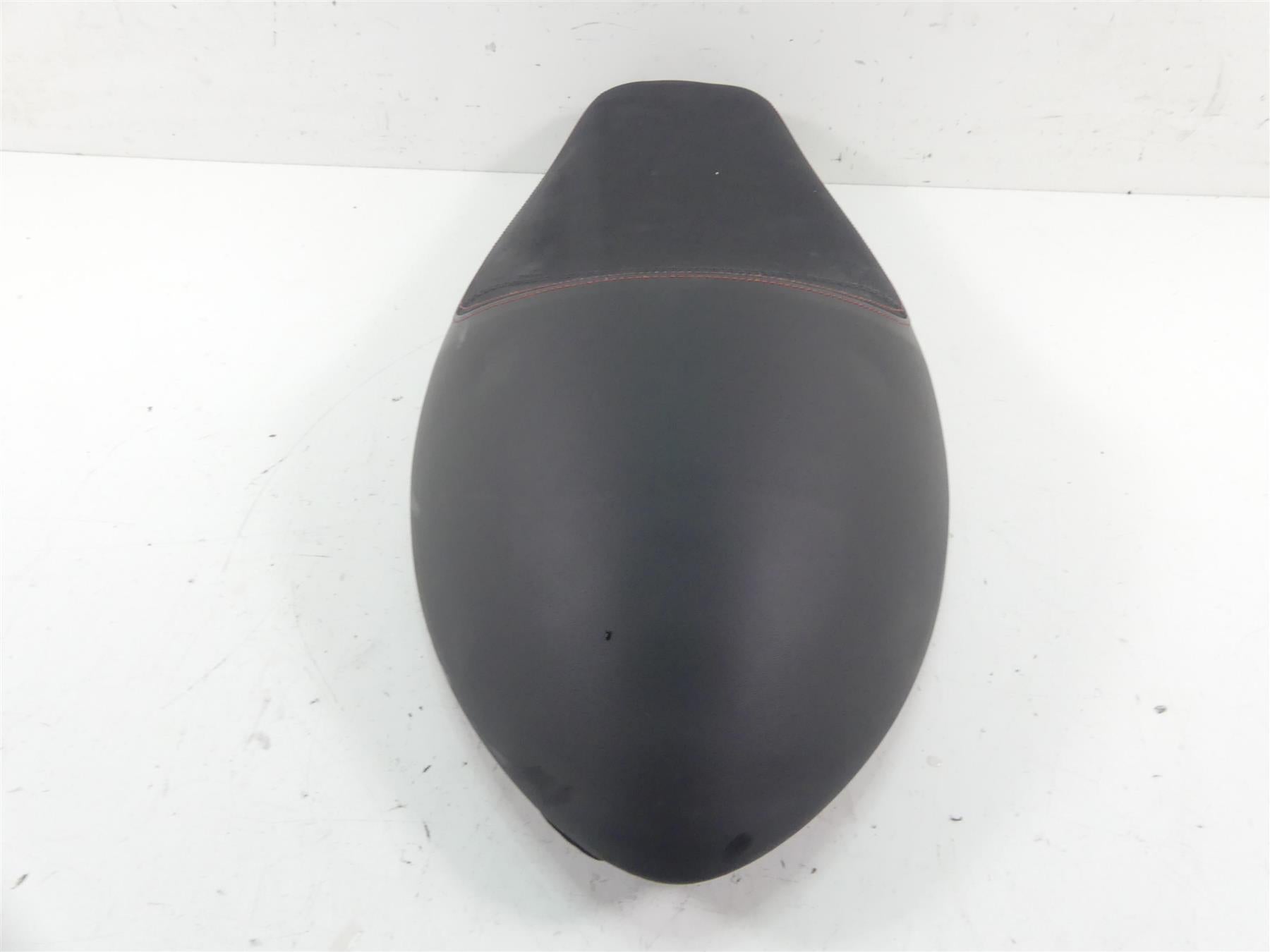 2017 Triumph Thruxton 1200 R Nice Front Rider Driver Seat Saddle T2307854 {{ shop.shopifyCountryName }} - Mototech271