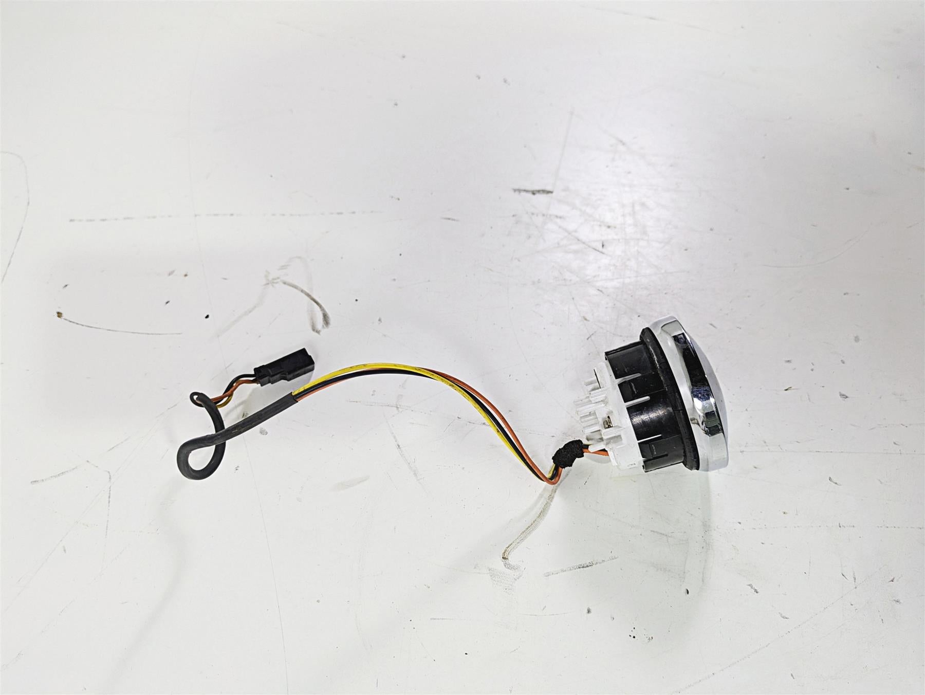 2004 Harley FLSTCI Softail Heritage Fuel Gas Petrol Gauge -Read 75053-01B {{ shop.shopifyCountryName }} - Mototech271
