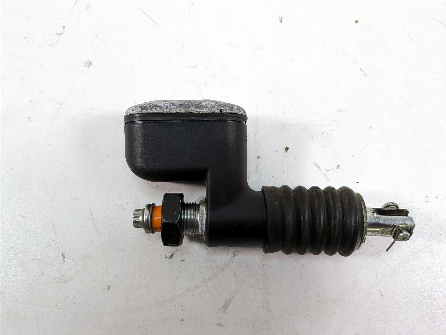 2006 Harley Touring FLHTCUI Electra Glide Rear Brake Master Cylinder 41767-05E {{ shop.shopifyCountryName }} - Mototech271