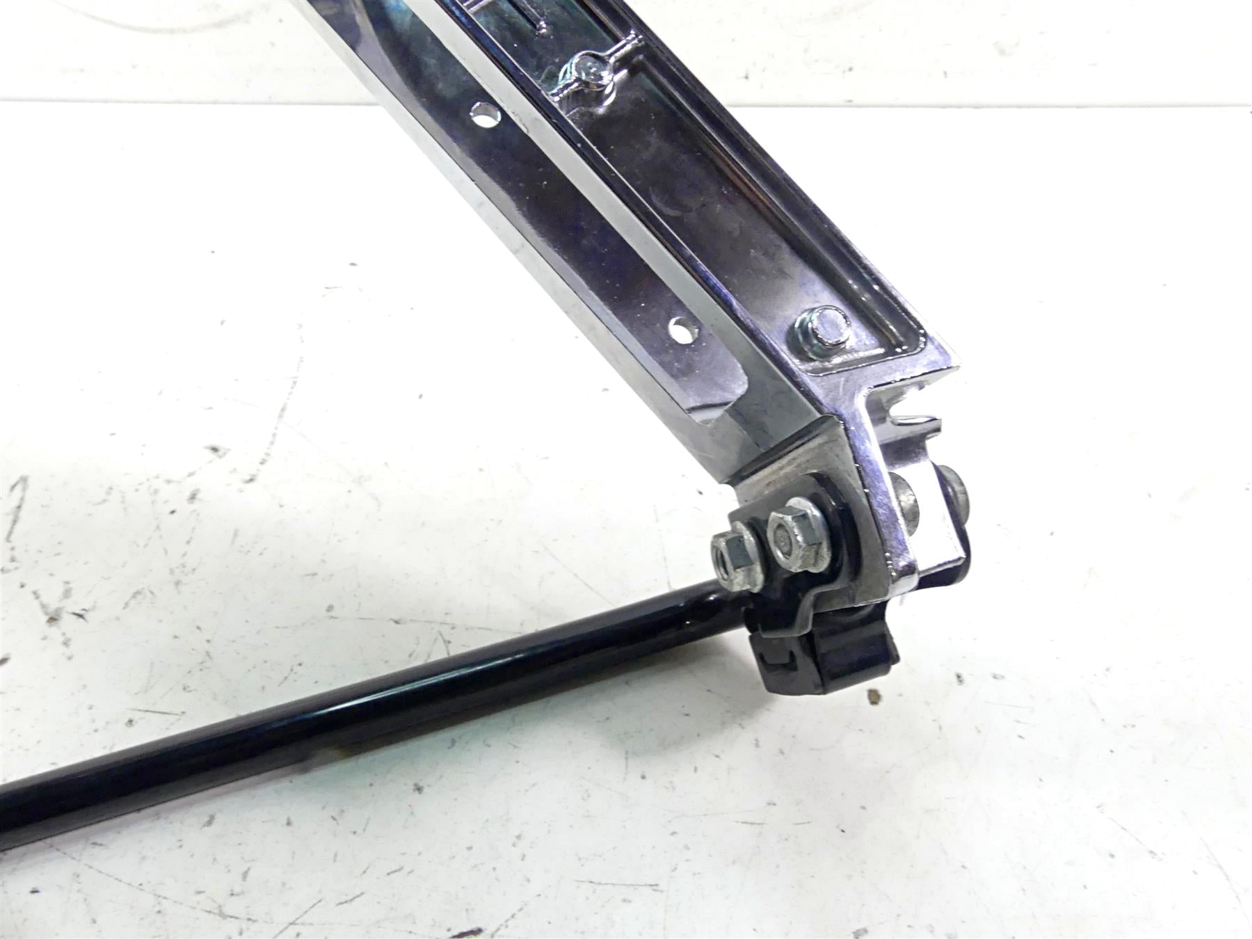 2015 Harley Touring FLHXS Street Glide Right Chrome Saddlebag Support 90200499 {{ shop.shopifyCountryName }} - Mototech271