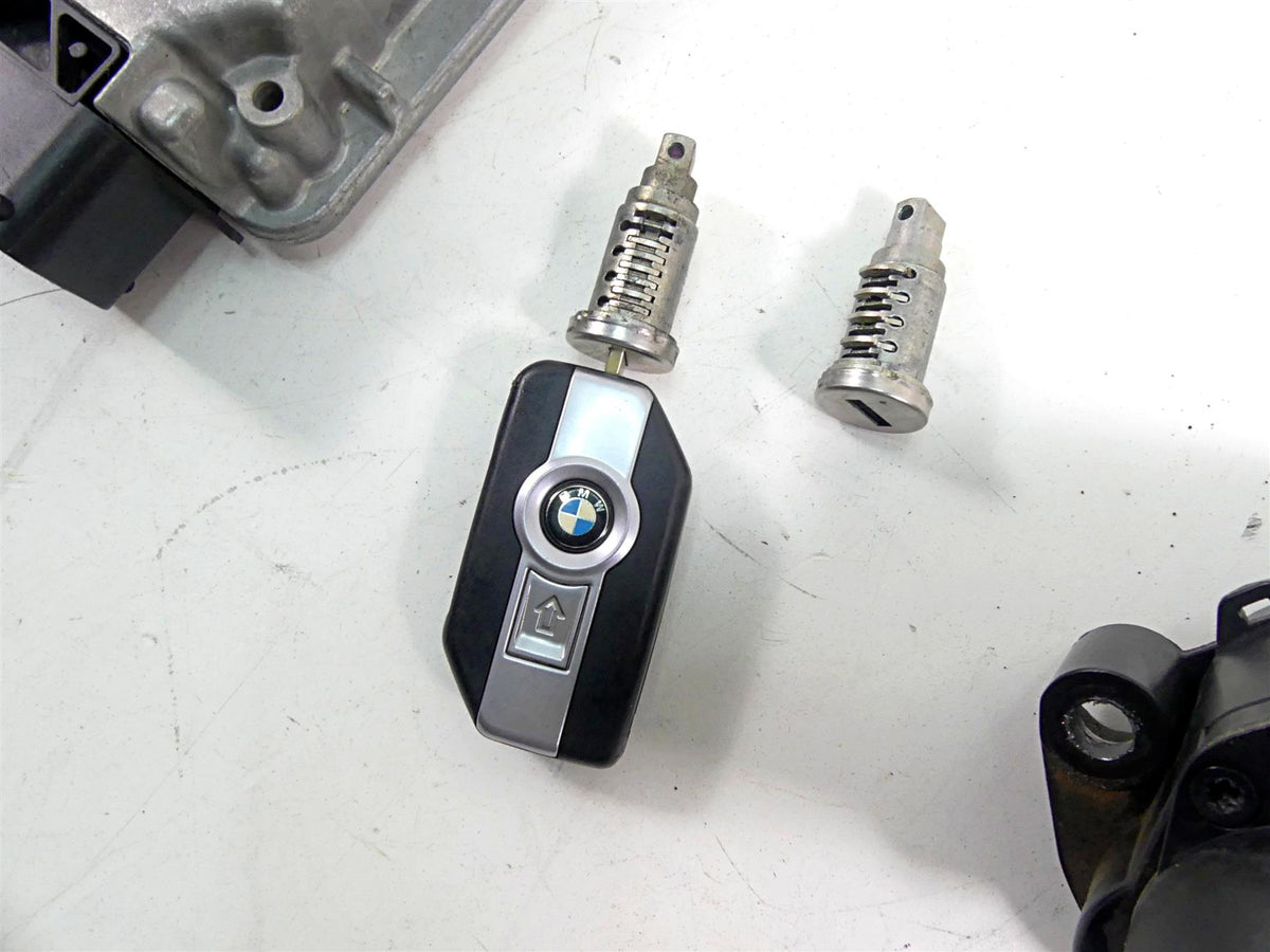 2016 BMW R1200GS Adv K51 Cdi Ecm Module Handsfree Ignition Switch Set 8552934 {{ shop.shopifyCountryName }} - Mototech271