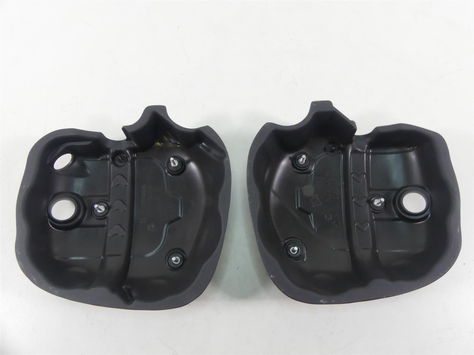 2016 Indian Chieftain Dark Horse Engine Cylinder Valve Rocker Cover Set 5632812 {{ shop.shopifyCountryName }} - Mototech271