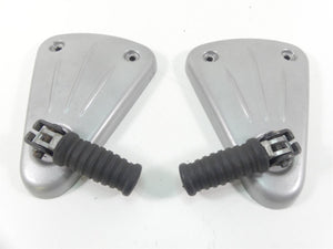 2002 Triumph Bonneville America Rear Passenger Footpeg Foot Peg Set T2081040 | Mototech271