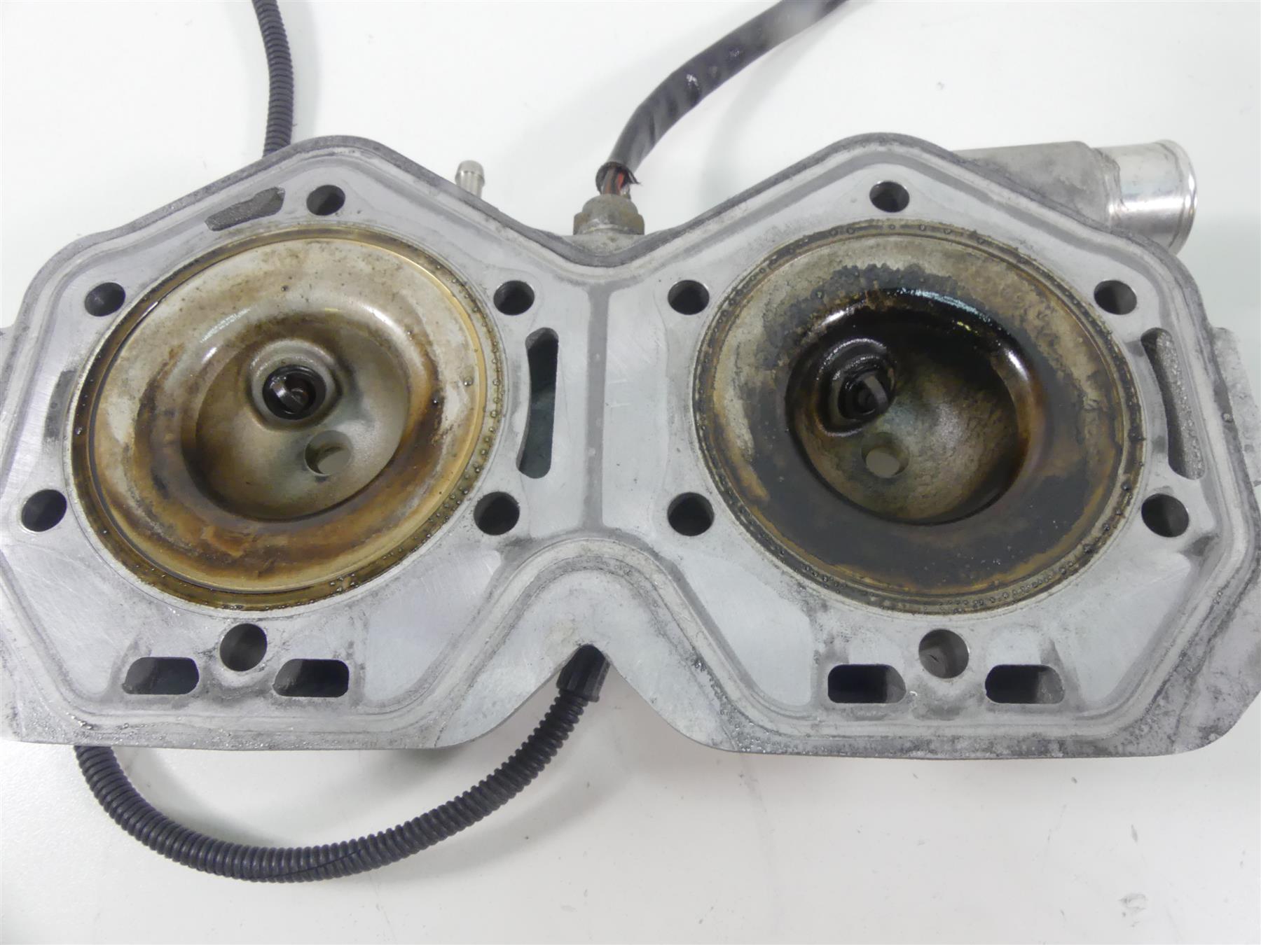 2012 Ski-Doo Summit X 800R Etec Cylinderhead + Pistons - Read 420413041 {{ shop.shopifyCountryName }} - Mototech271