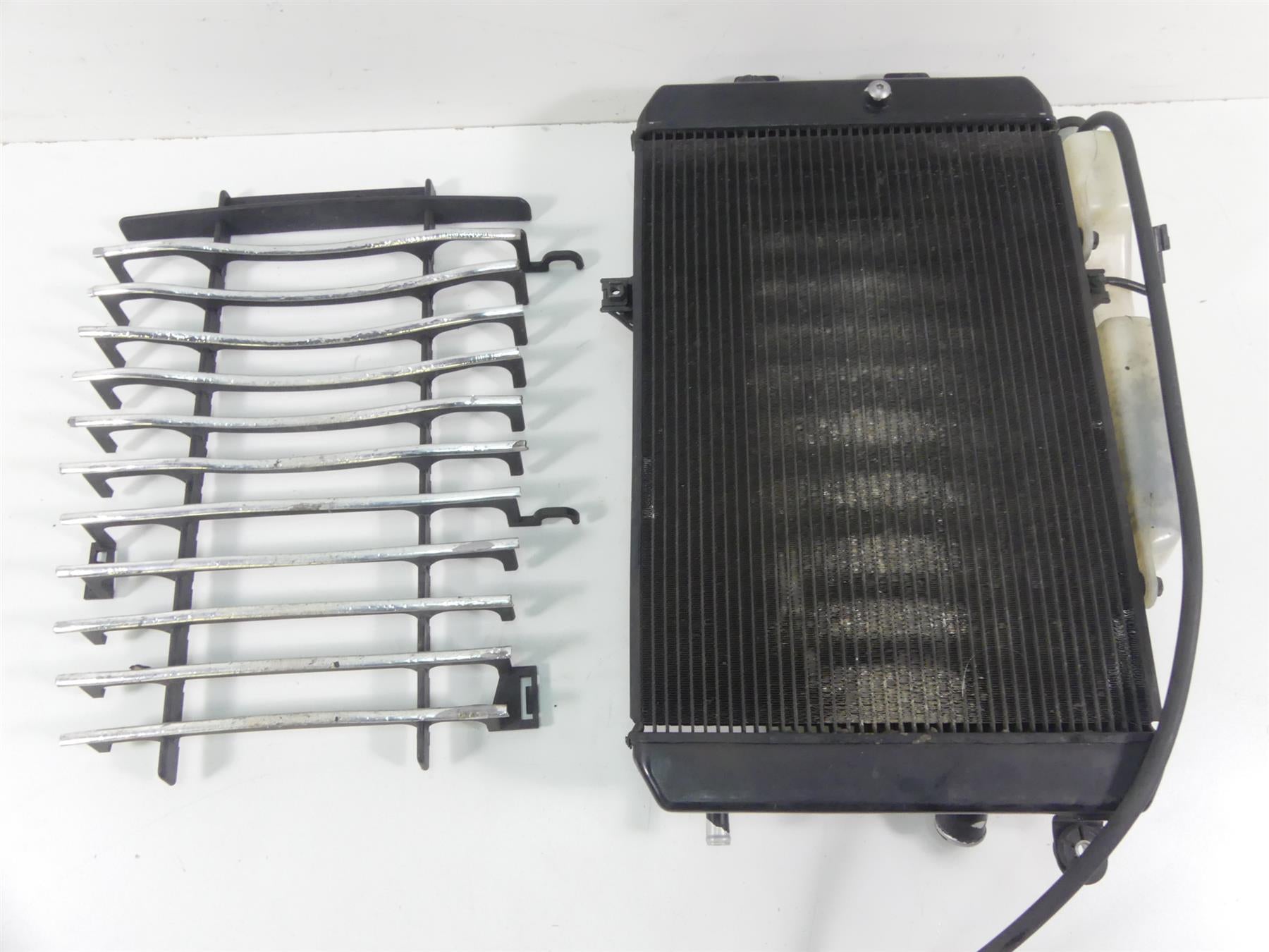 2007 Suzuki M109R VZR1800 Boulevard Radiator Fan Reservoir Hoses 17710-48G00 {{ shop.shopifyCountryName }} - Mototech271
