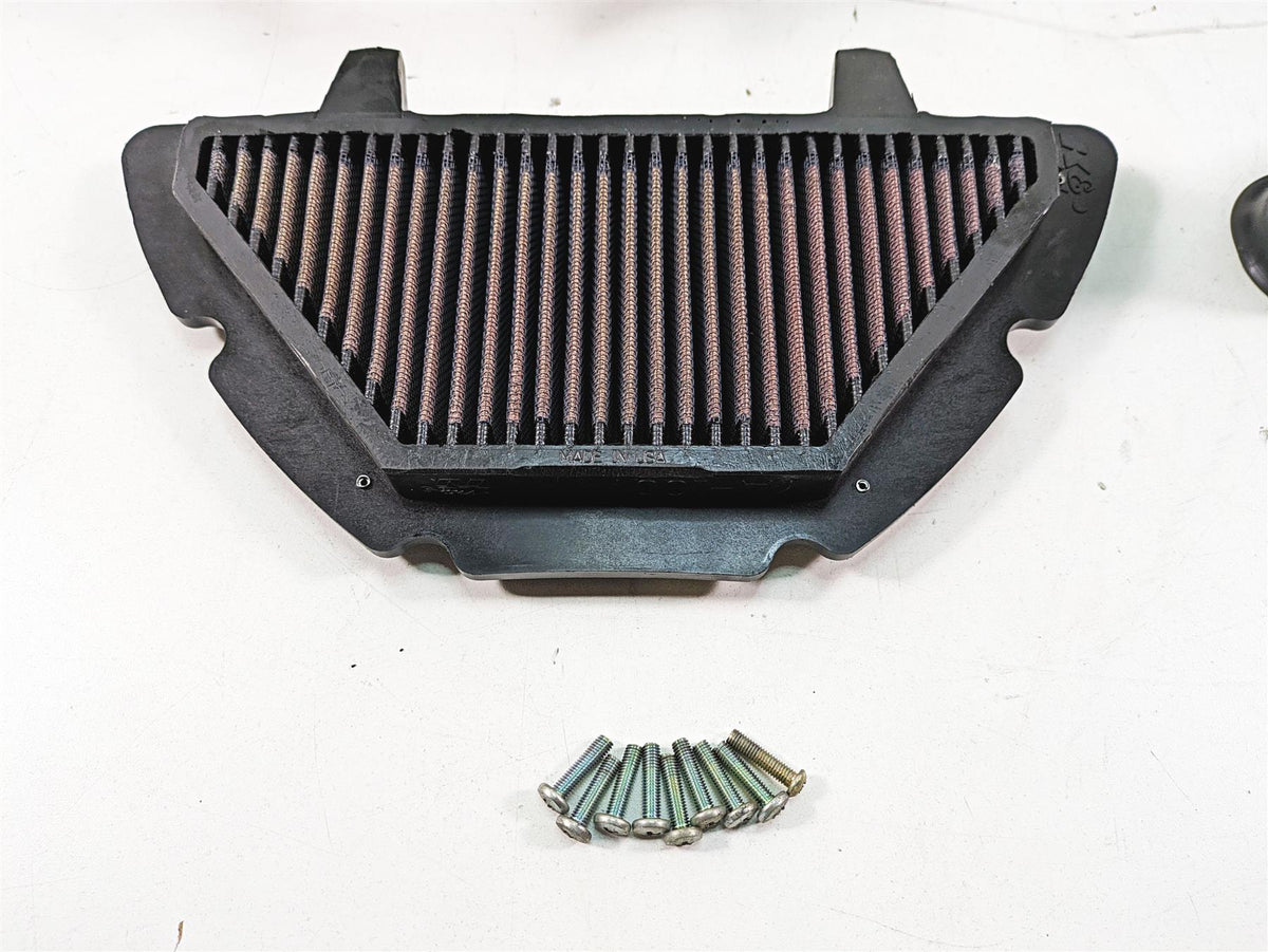 2007 Yamaha R1 YZFR1 Air Filter Box + Actuator & Tubes - Read 4C8-14411-00-00 {{ shop.shopifyCountryName }} - Mototech271