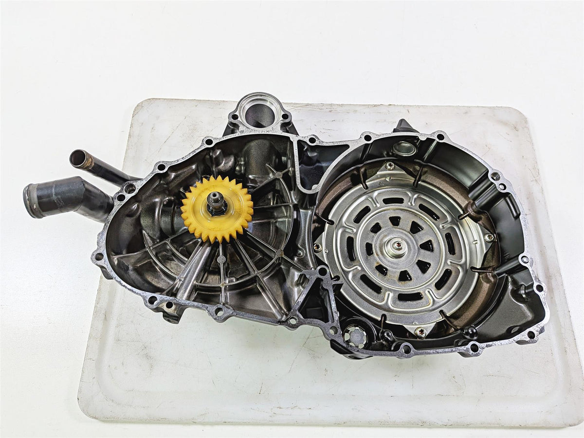 2009 Yamaha VMX17 V-Max 1700 Engine Side Clutch Cover 2S3-15431-00-Mototech271