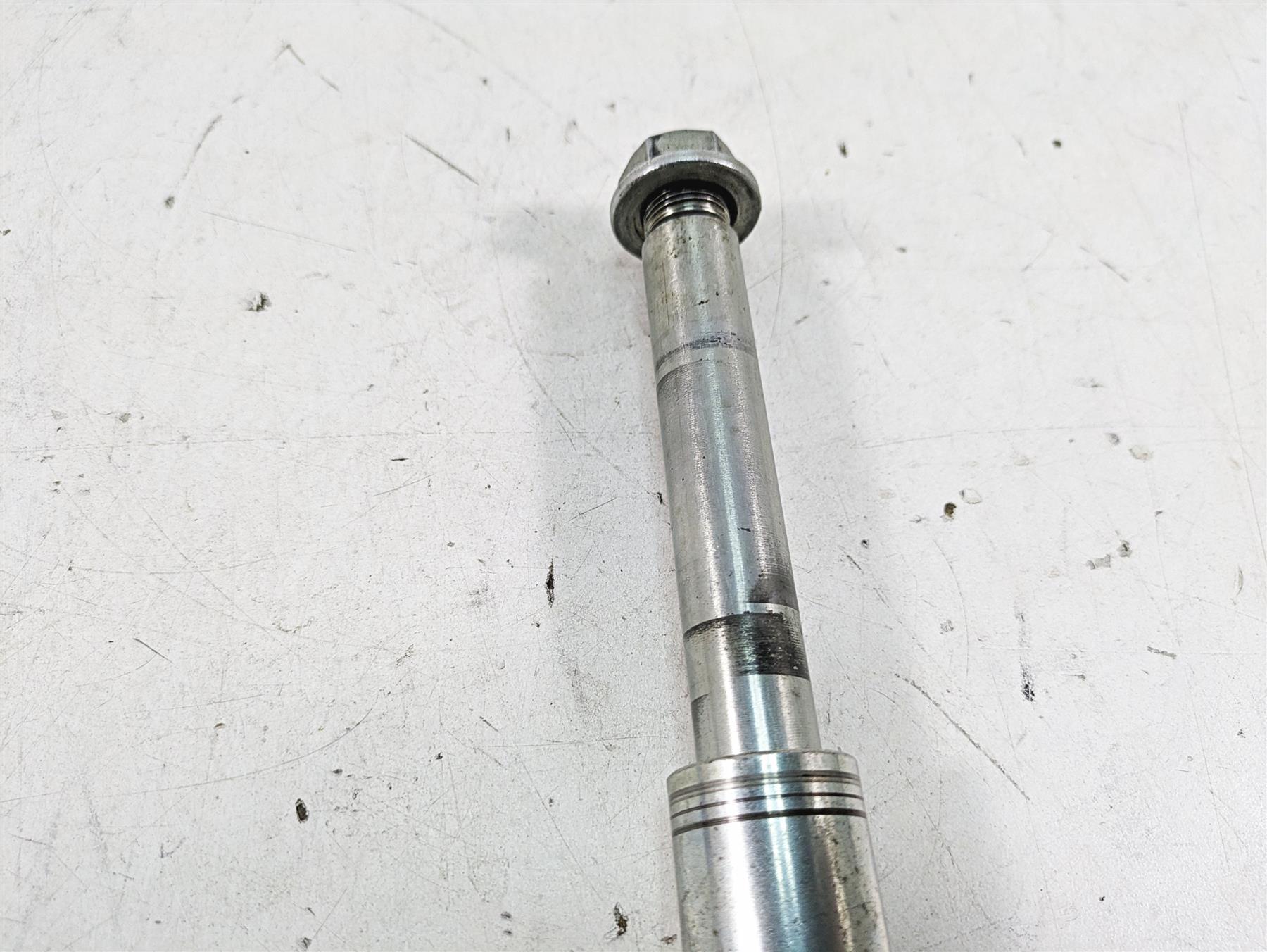 1997 Kawasaki VN1500 Vulcan Front 20mm Axle Wheel Spidle 41068-1378 41068-0058 {{ shop.shopifyCountryName }} - Mototech271