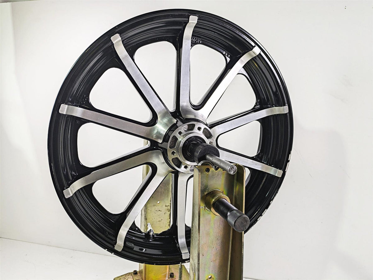 2019 Indian Chieftain Limited Straight Front Wheel Rim 19x3.5 1522505 {{ shop.shopifyCountryName }} - Mototech271