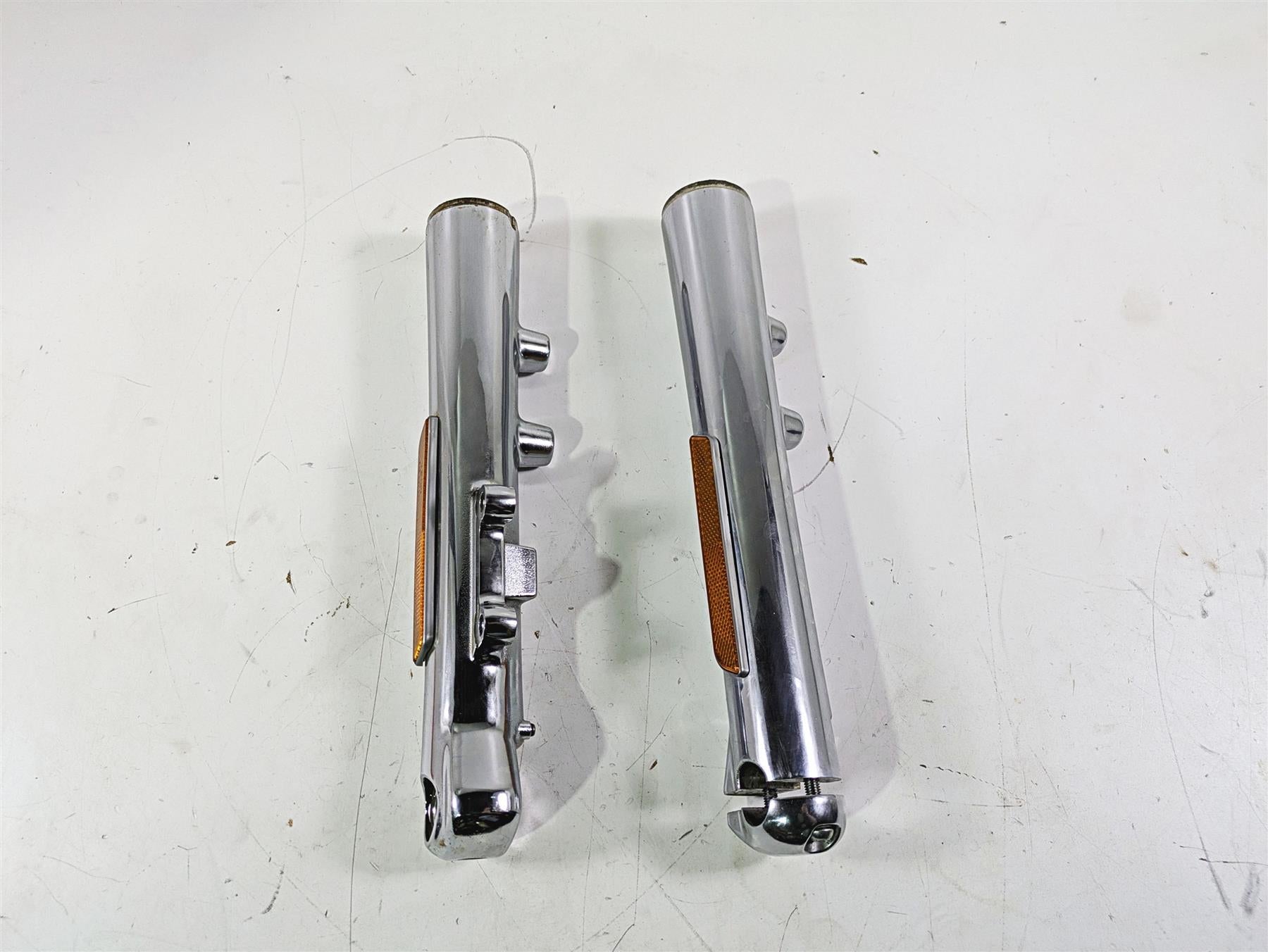 2003 Harley Softail FXSTDI Deuce 100th Front Fork Lower Chrome Leg Set 46068-00 {{ shop.shopifyCountryName }} - Mototech271