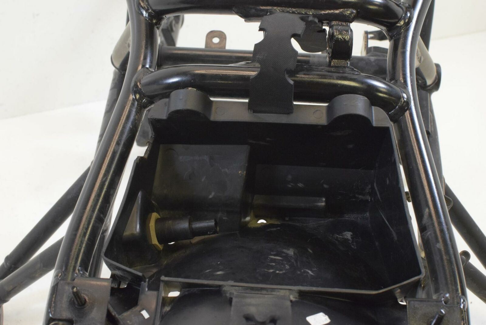 2009 BMW R1200 GS K255 Adv Rear Subframe Sub Frame Inner Fender 46517720207 {{ shop.shopifyCountryName }} - Mototech271