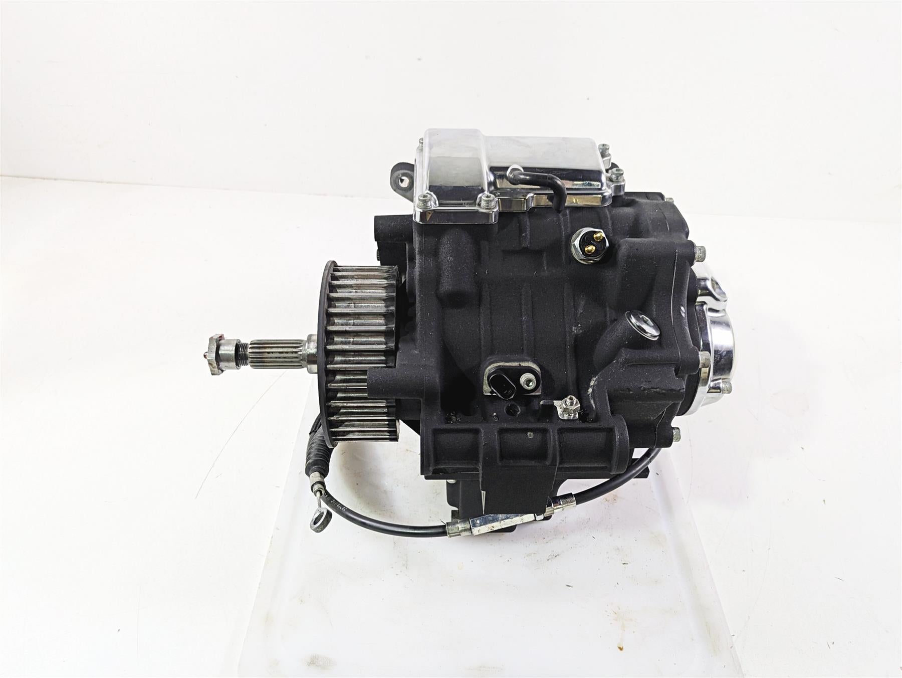 2011 Harley FXDC Dyna Super Glide Transmission 6 Speed Gear Box 32K 33083-10A {{ shop.shopifyCountryName }} - Mototech271