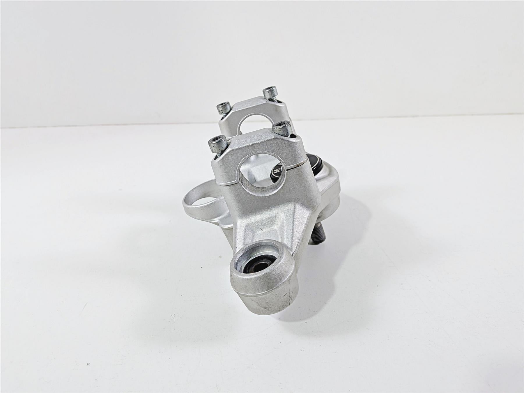 2015 BMW R1200GS K50 Upper Triple Tree Steering Clamp 31428555849 {{ shop.shopifyCountryName }} - Mototech271