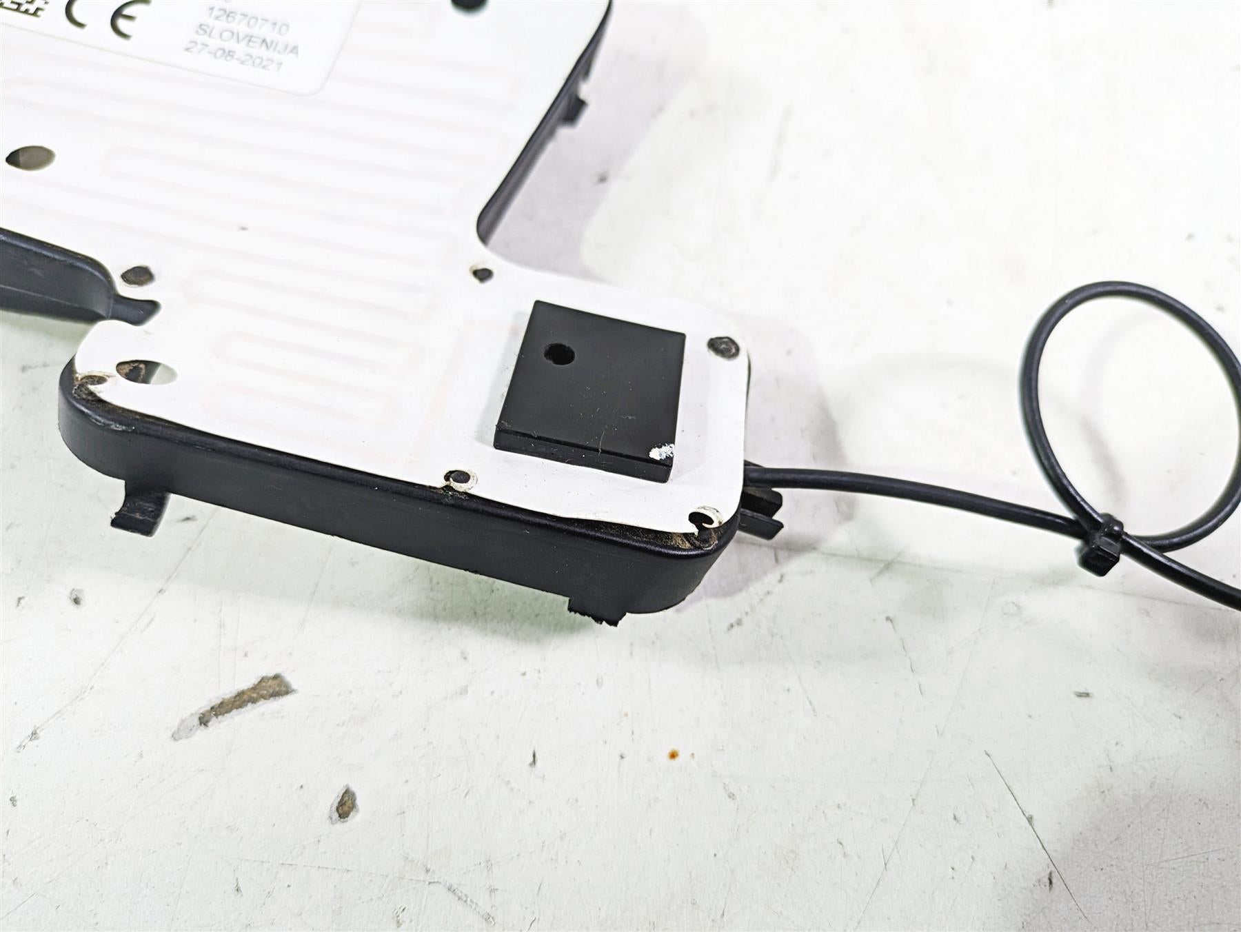 2022 BMW R1250 RT K052 FM Radio Antenna 65218406331 8406331 {{ shop.shopifyCountryName }} - Mototech271