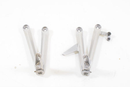 2004 Honda CBR1000RR CBR1000 RR Rear Passenger Footpeg Foot Peg Rest 50760-MEL-0 {{ shop.shopifyCountryName }} - Mototech271