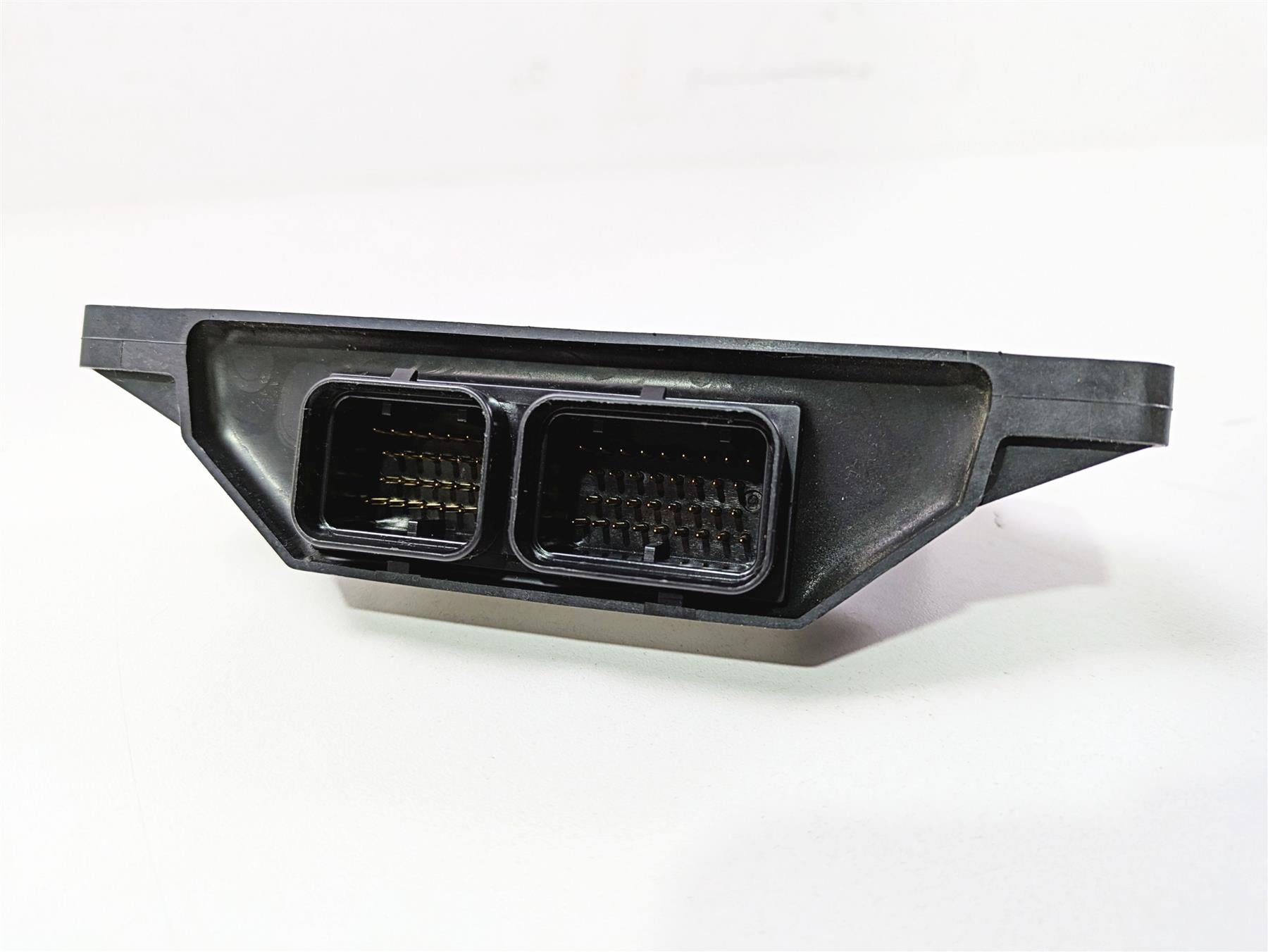2006 Triumph Rocket 3 Cdi Ecu Ecm Engine Control Module T1290104 T1299300 {{ shop.shopifyCountryName }} - Mototech271
