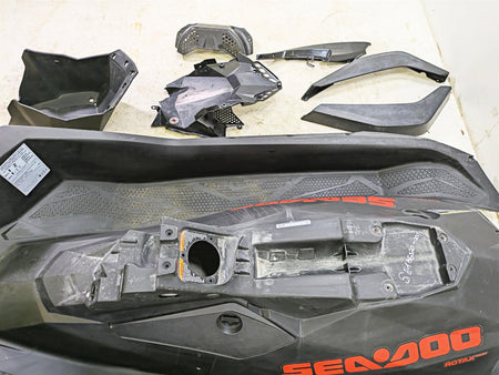 2022 SeaDoo Spark 900 Trixx Inner Hull Center Body & Covers 291006043 {{ shop.shopifyCountryName }} - Mototech271