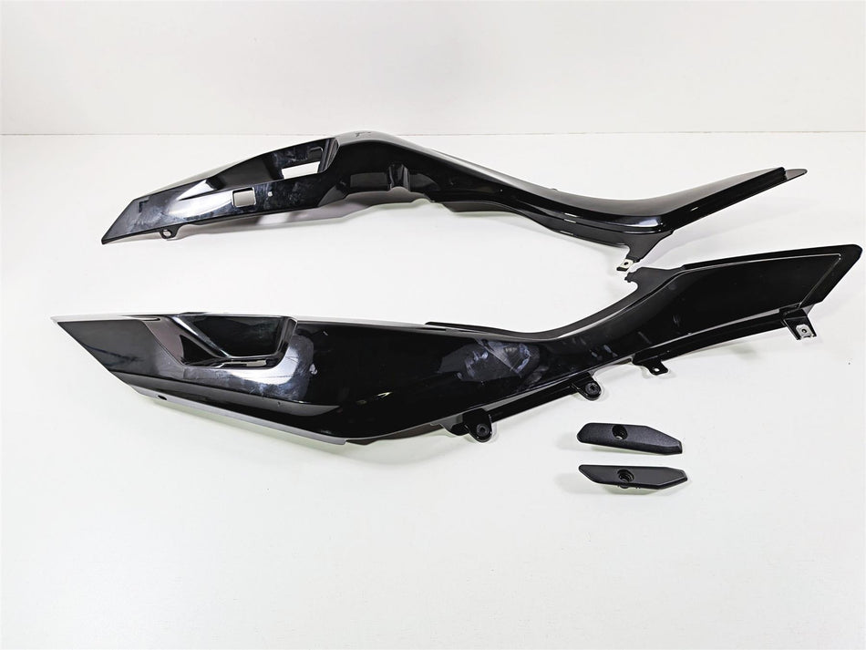 2023 BMW R1250RT RTP K52 Rear Black Tail Side Cover Fairing Set 46638533577 {{ shop.shopifyCountryName }} - Mototech271