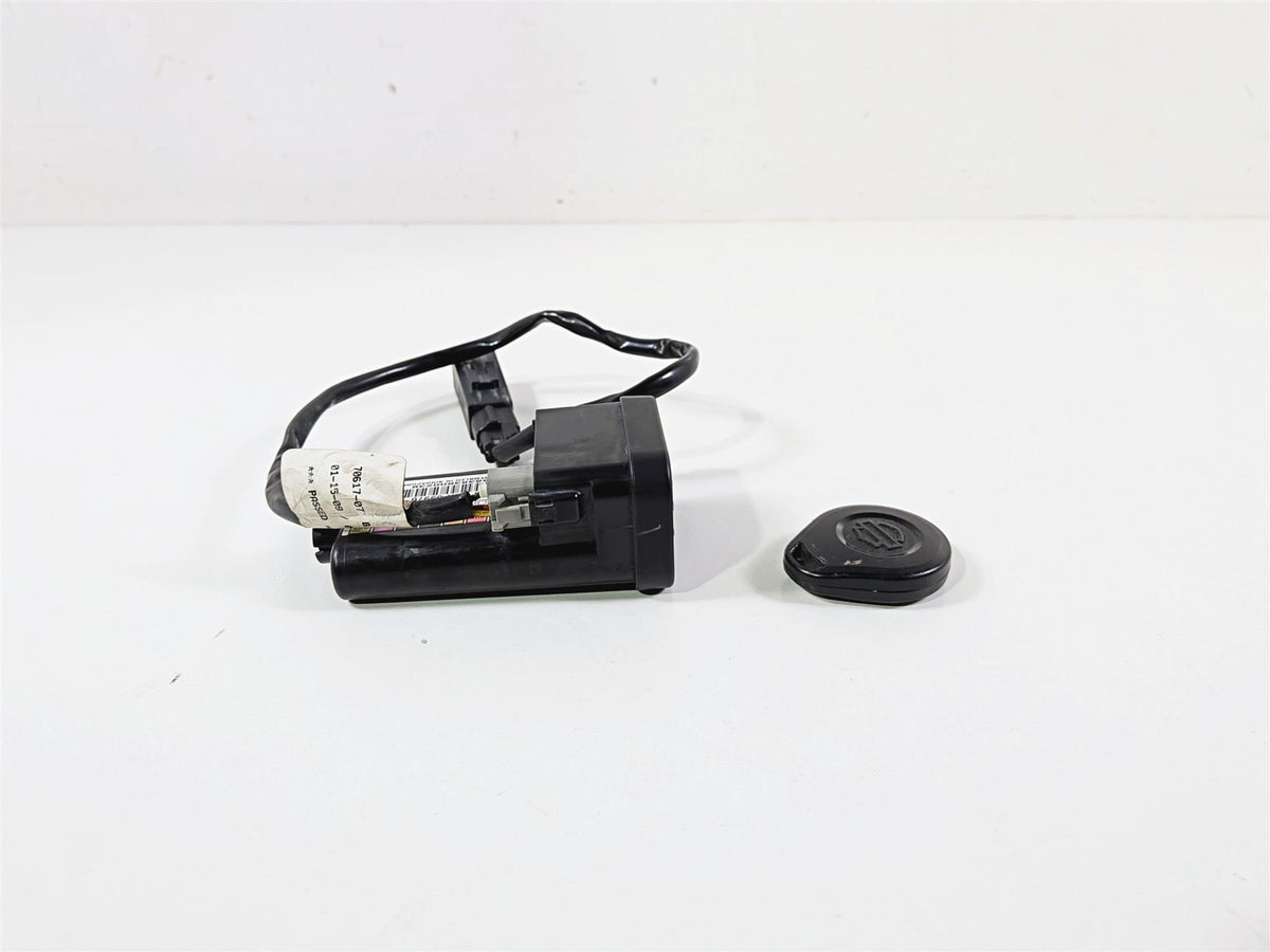 2009 Harley FXCWC Softail Rocker Tssm Turn Signal Security Module + Fob 69976-08 {{ shop.shopifyCountryName }} - Mototech271