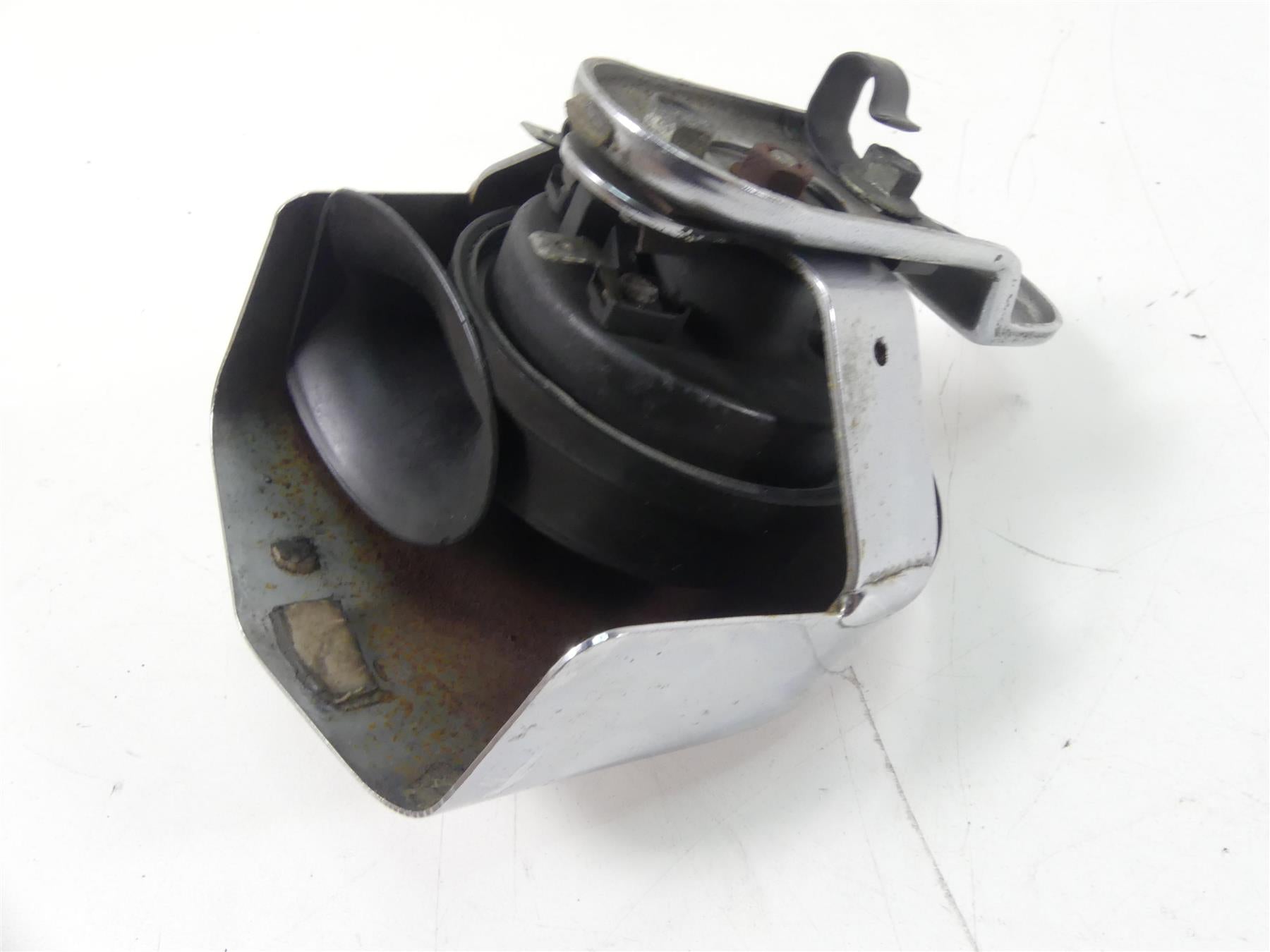 2002 Harley Softail FXSTDI Deuce Horn + Chrome Cover 61300478A {{ shop.shopifyCountryName }} - Mototech271