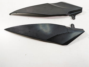 2007 Yamaha R1 YZFR1 Side Trim Infill under Tank Side Cover Fairing 4C8-24139-00