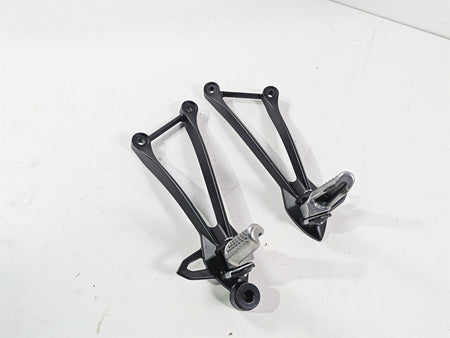 2024 Kawasaki ZX6R ZX636 Ninja Passenger Footpeg Foot Peg Set 35063-0444-18R {{ shop.shopifyCountryName }} - Mototech271