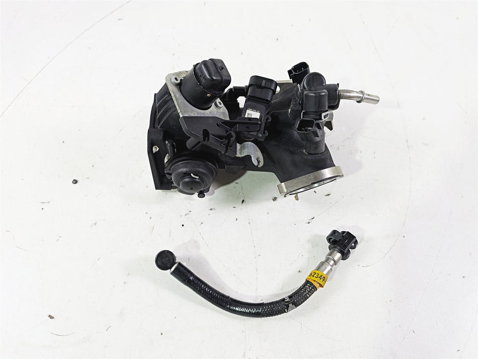 2015 Harley FXDL Dyna Low Rider Throttle Body Fuel Injectors 27708-10A {{ shop.shopifyCountryName }} - Mototech271