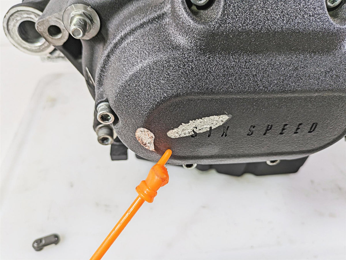 2017 Harley Dyna FXDB Street Bob Transmission Gear Box 6 Speed 25K 33083-10A {{ shop.shopifyCountryName }} - Mototech271