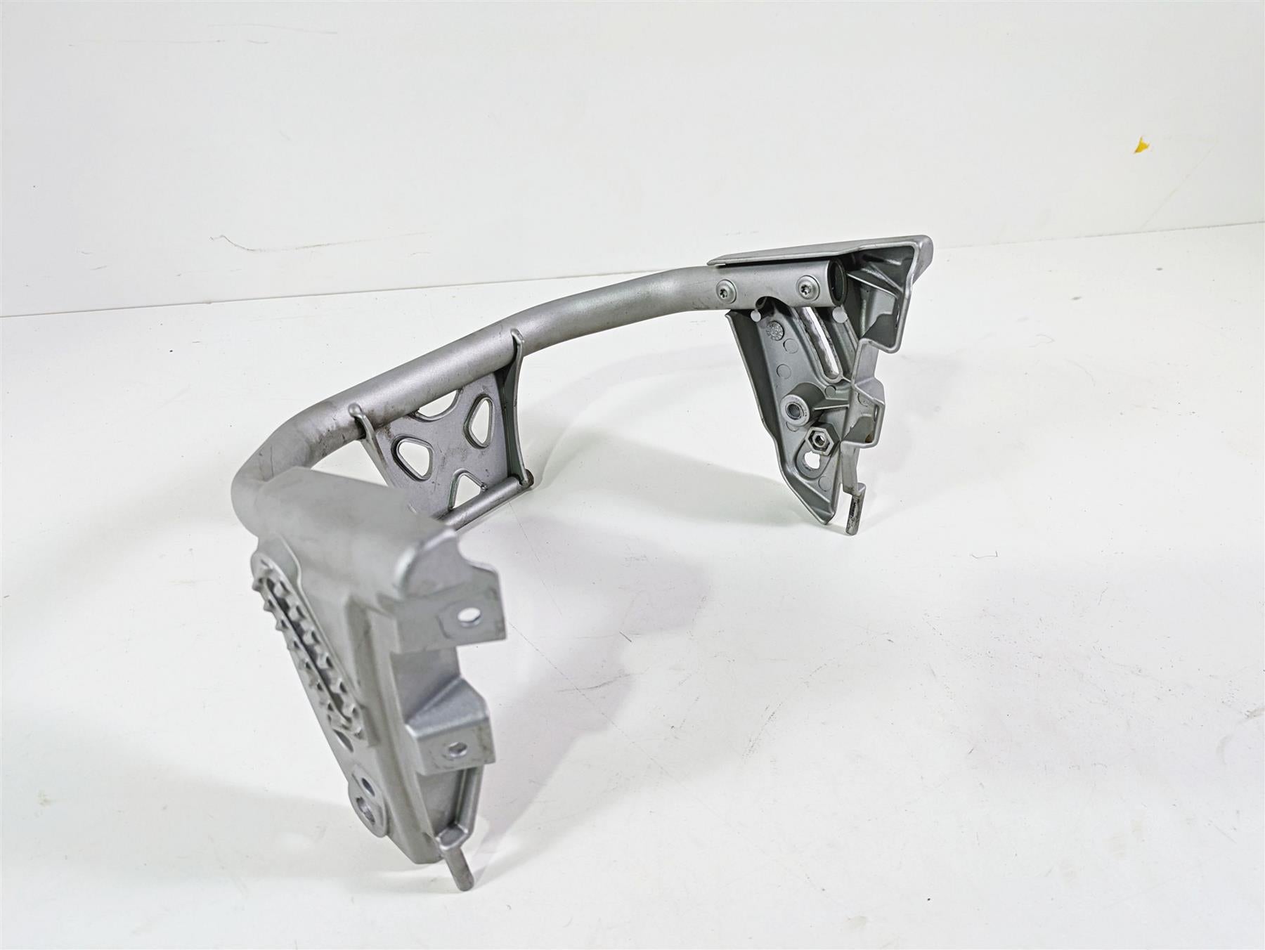 2006 BMW R1200GS K255 Adv Windshield Headlight Support Mount Bracket 46637702712 {{ shop.shopifyCountryName }} - Mototech271