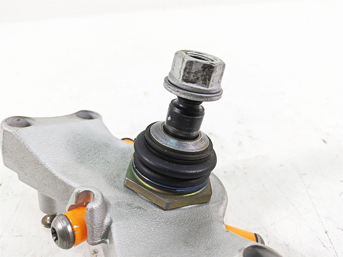2007 BMW R1200RT K26 Showa Lower Triple Tree & Ball Joint 31428520146 {{ shop.shopifyCountryName }} - Mototech271