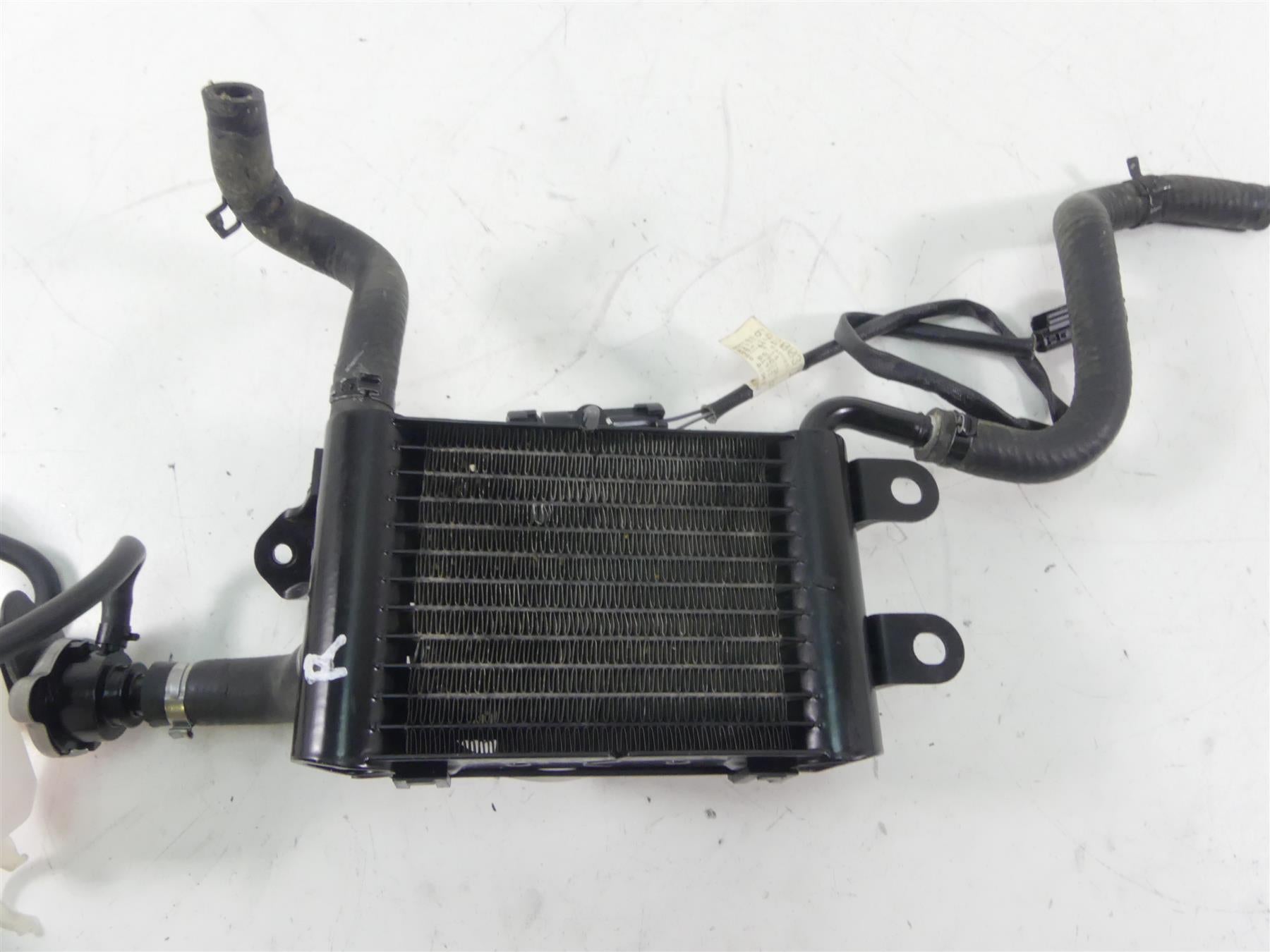 2014 Harley Touring FLHTK Electra Glide Right Radiator Fan Set 26800005 {{ shop.shopifyCountryName }} - Mototech271