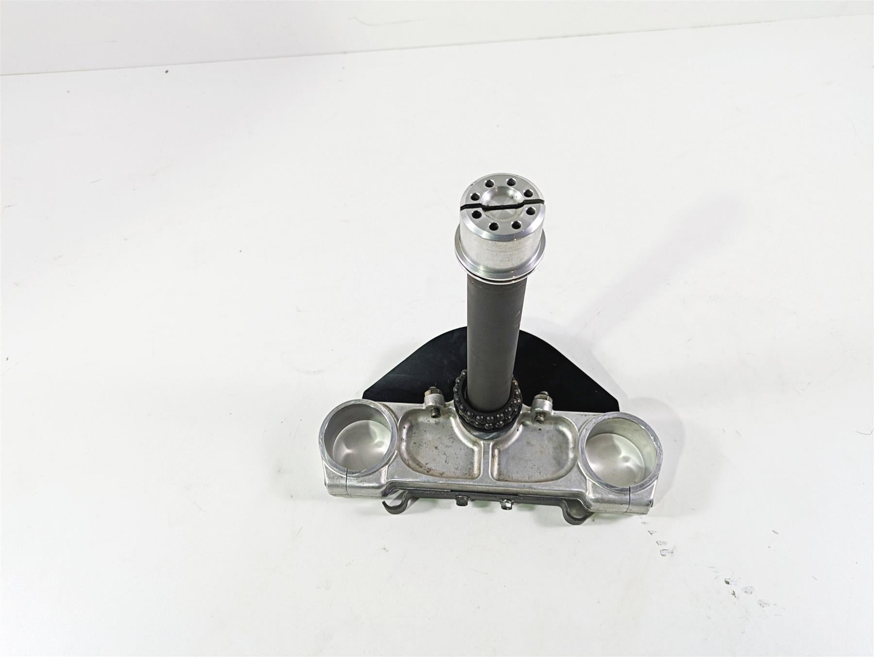 2009 Ducati Multistrada 1100 S Lower Triple Tree Steering Clamp 34220311A {{ shop.shopifyCountryName }} - Mototech271