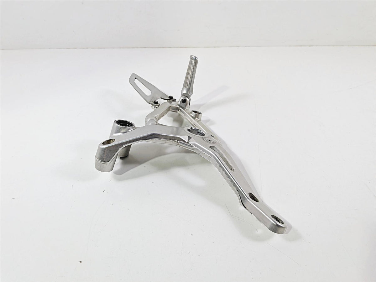 2017 Ducati Panigale 1299 Left Front Foot Peg & Frame Mount 82431861A 8291E061A-Mototech271