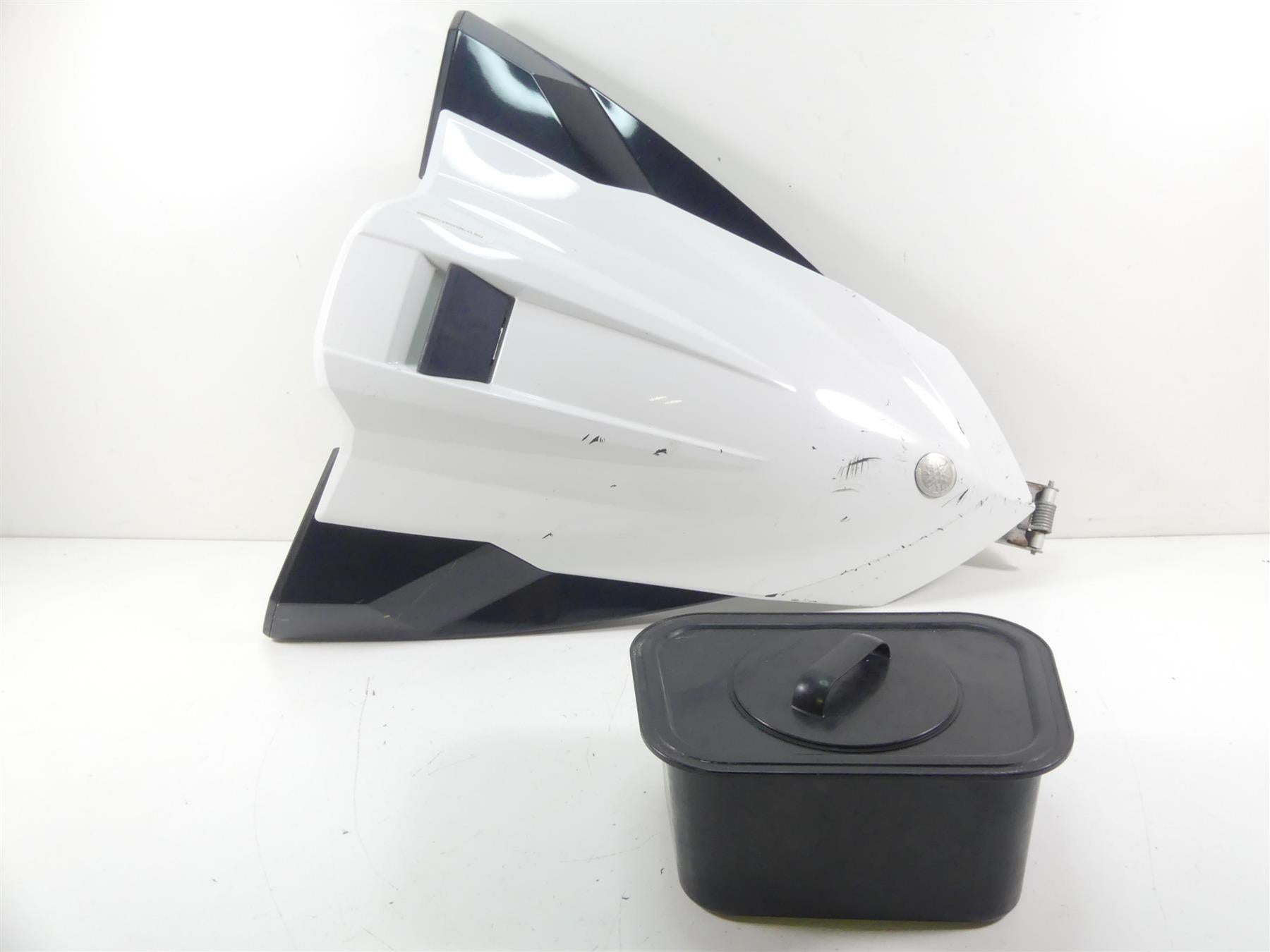 2018 Yamaha Waverunner VX 1800 Cruiser Hood Cover Mirror Set F2X-U517B-00-P2 {{ shop.shopifyCountryName }} - Mototech271