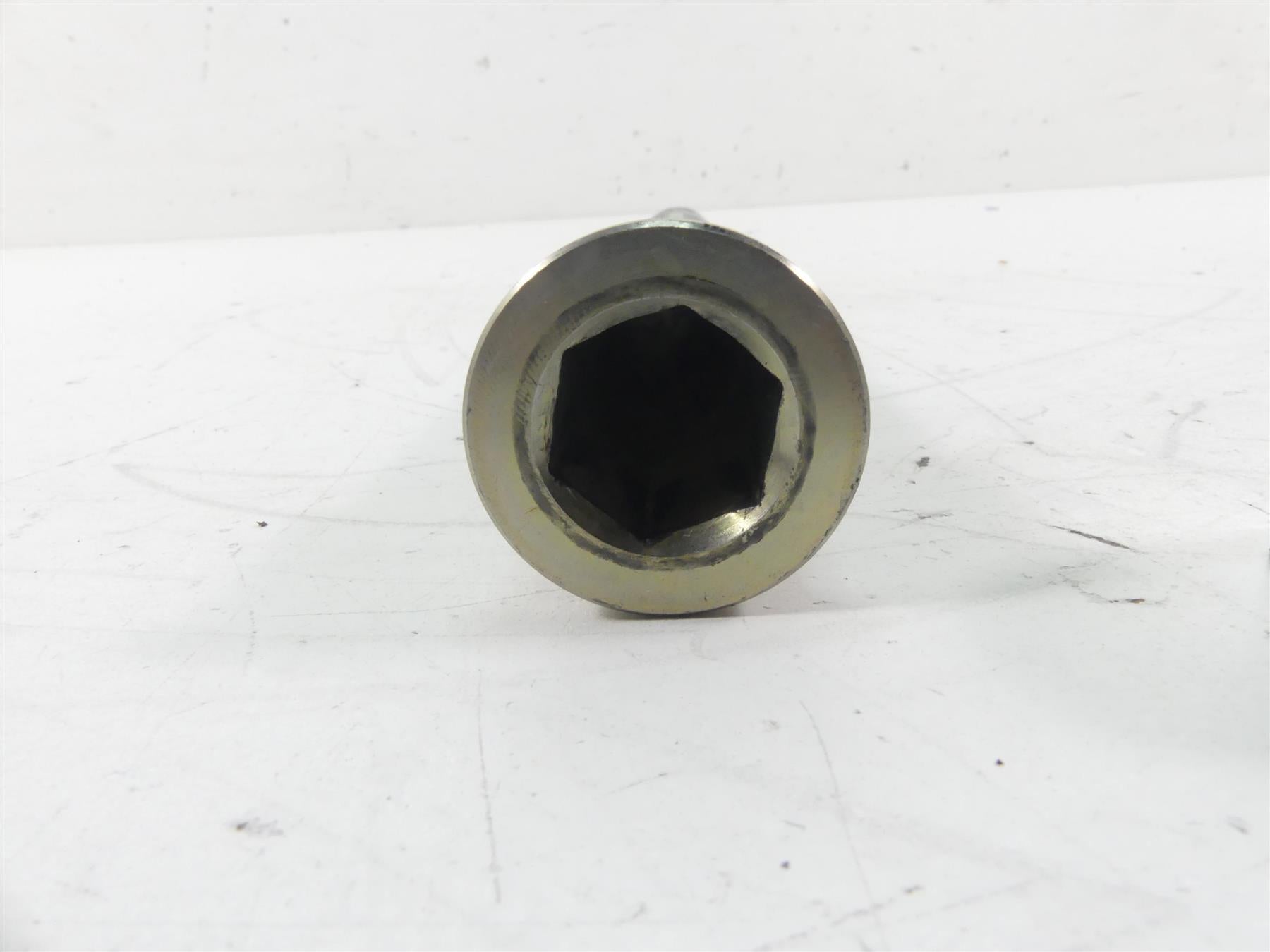 2018 Harley Softail FXBB Street Bob Front Axle Wheel Spindle 43000081 {{ shop.shopifyCountryName }} - Mototech271