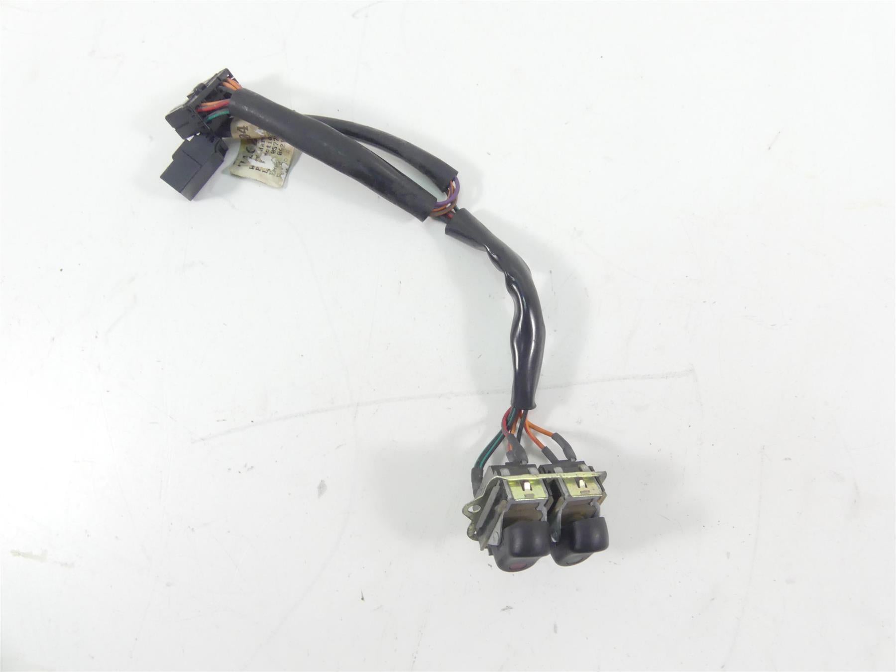 2013 Harley Touring FLTRX Road Glide Auxiliary Cruise Acc Switches Set 71625-04 {{ shop.shopifyCountryName }} - Mototech271