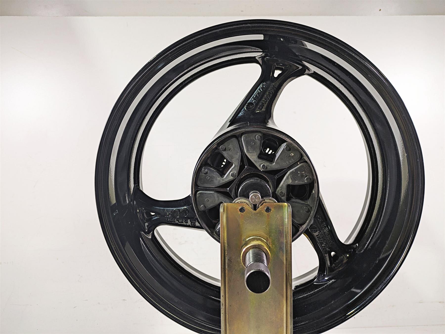 2018 Suzuki GSX1300 R Hayabusa Straight 17x6 Rear Wheel Rim 64111-15H11 {{ shop.shopifyCountryName }} - Mototech271