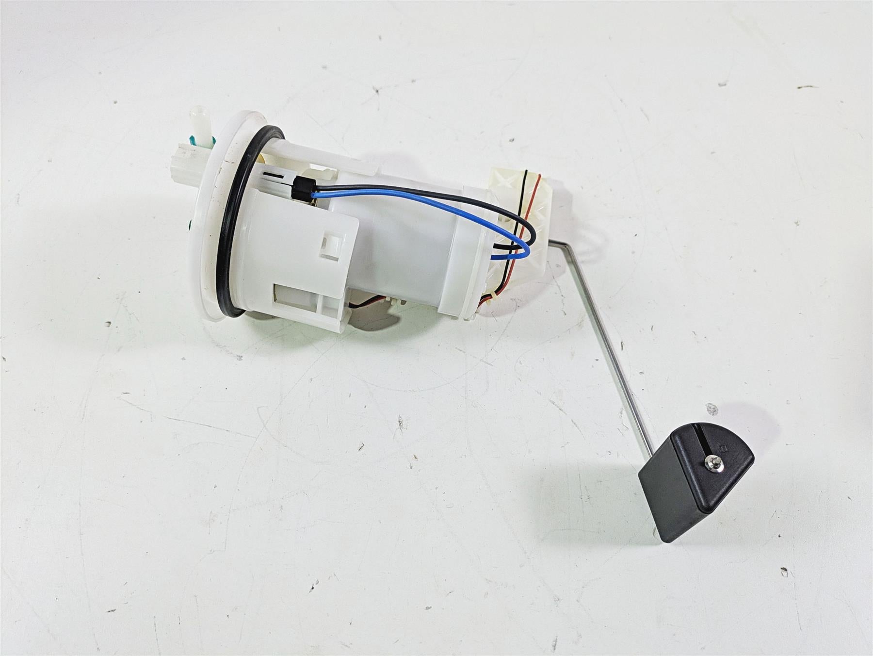 2025 Honda CBR600RR Fuel Gas Petrol Pump 16700-MFJ-D03 {{ shop.shopifyCountryName }} - Mototech271
