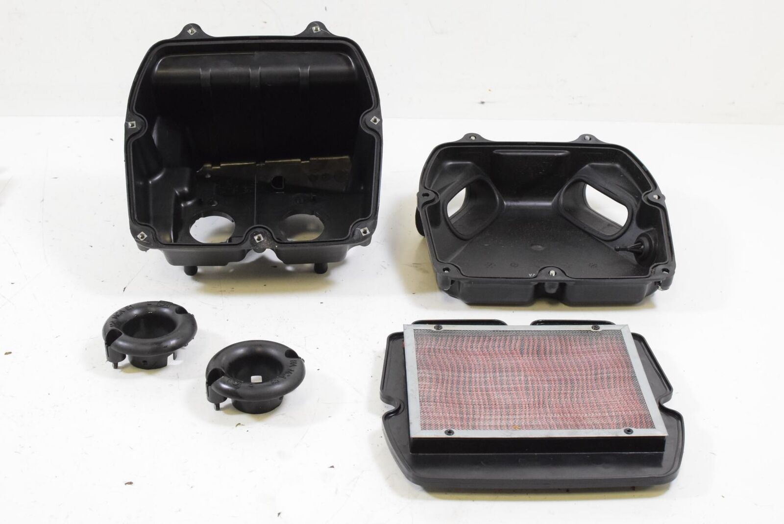 2013 Honda GL1800 B Goldwing Airbox Filter Cleaner Housing Assembl 17231-MCA-A80 {{ shop.shopifyCountryName }} - Mototech271